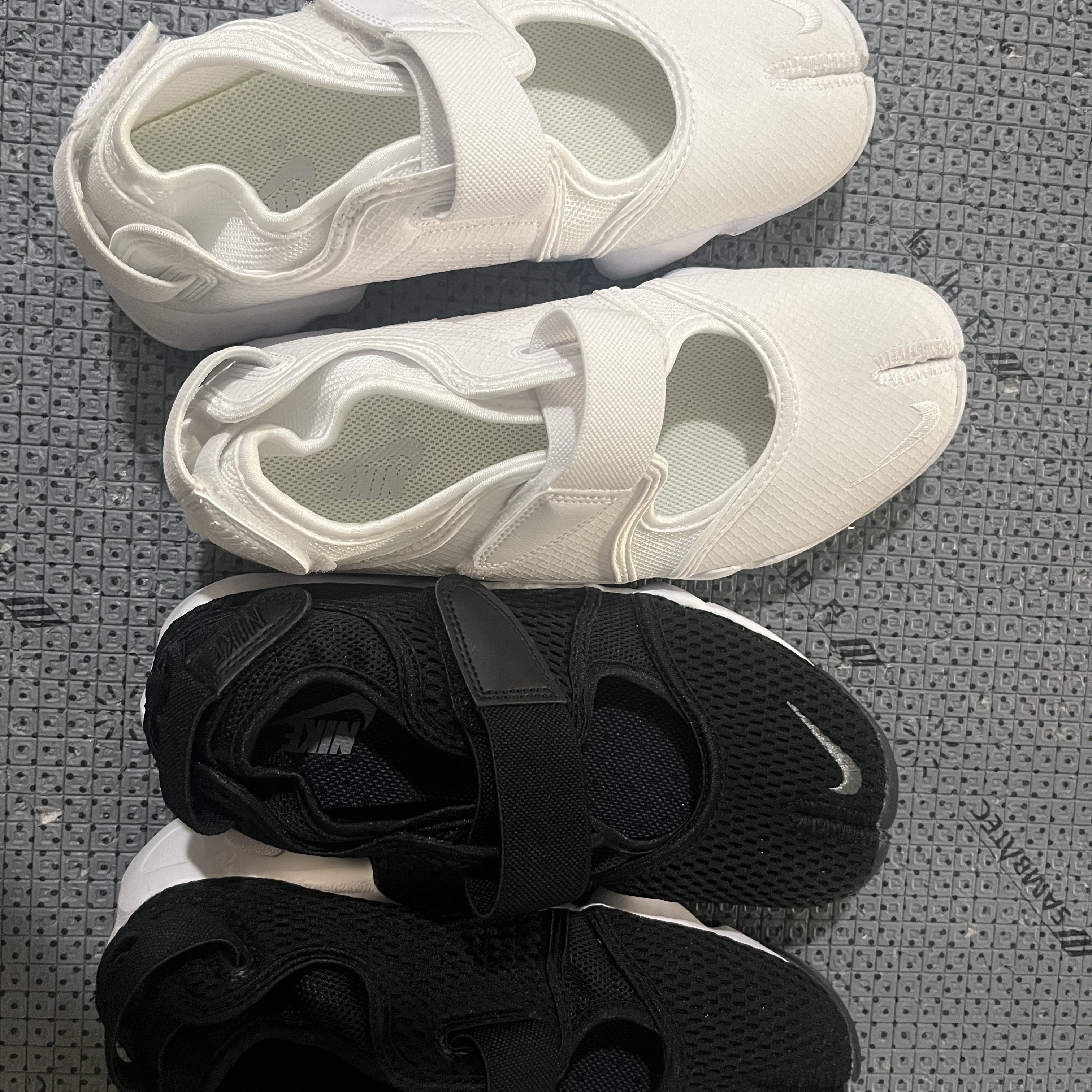 (W) Nike Air Rift Breathe White 착용 스타일