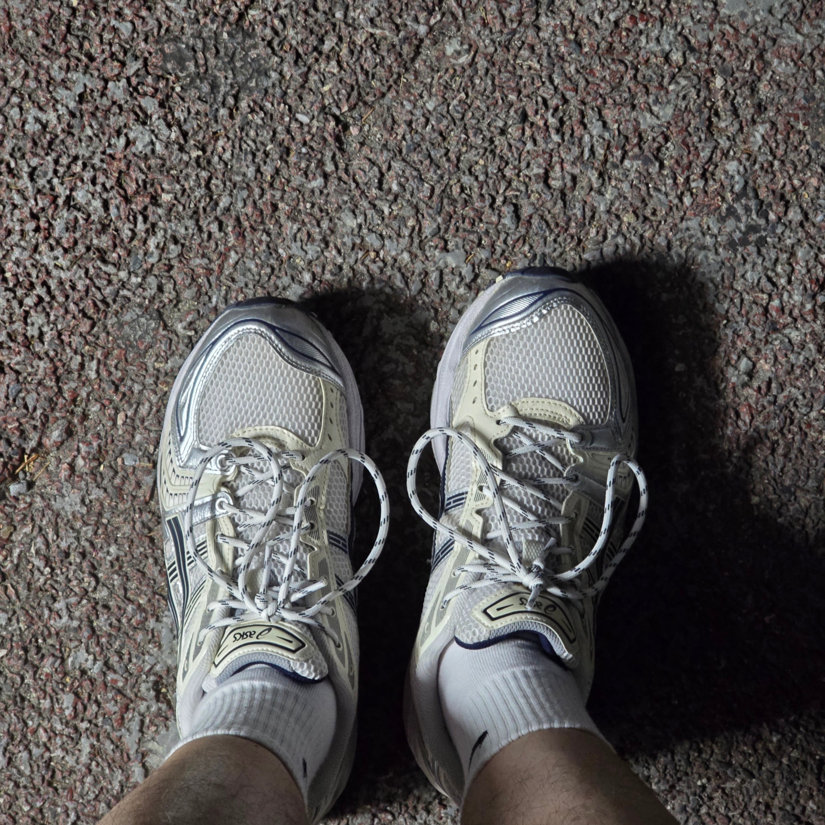 (W) Asics Gel-Kayano 14 White Midnight 착용 스타일 - 2