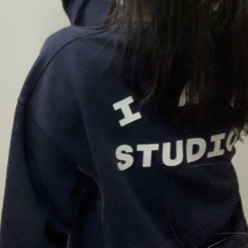 IAB Studio 10th Anniversary T-Shirt White, IAB Studio x Lee Pigment Sweatshirt Indigo Navy 착용 스타일 - 3
