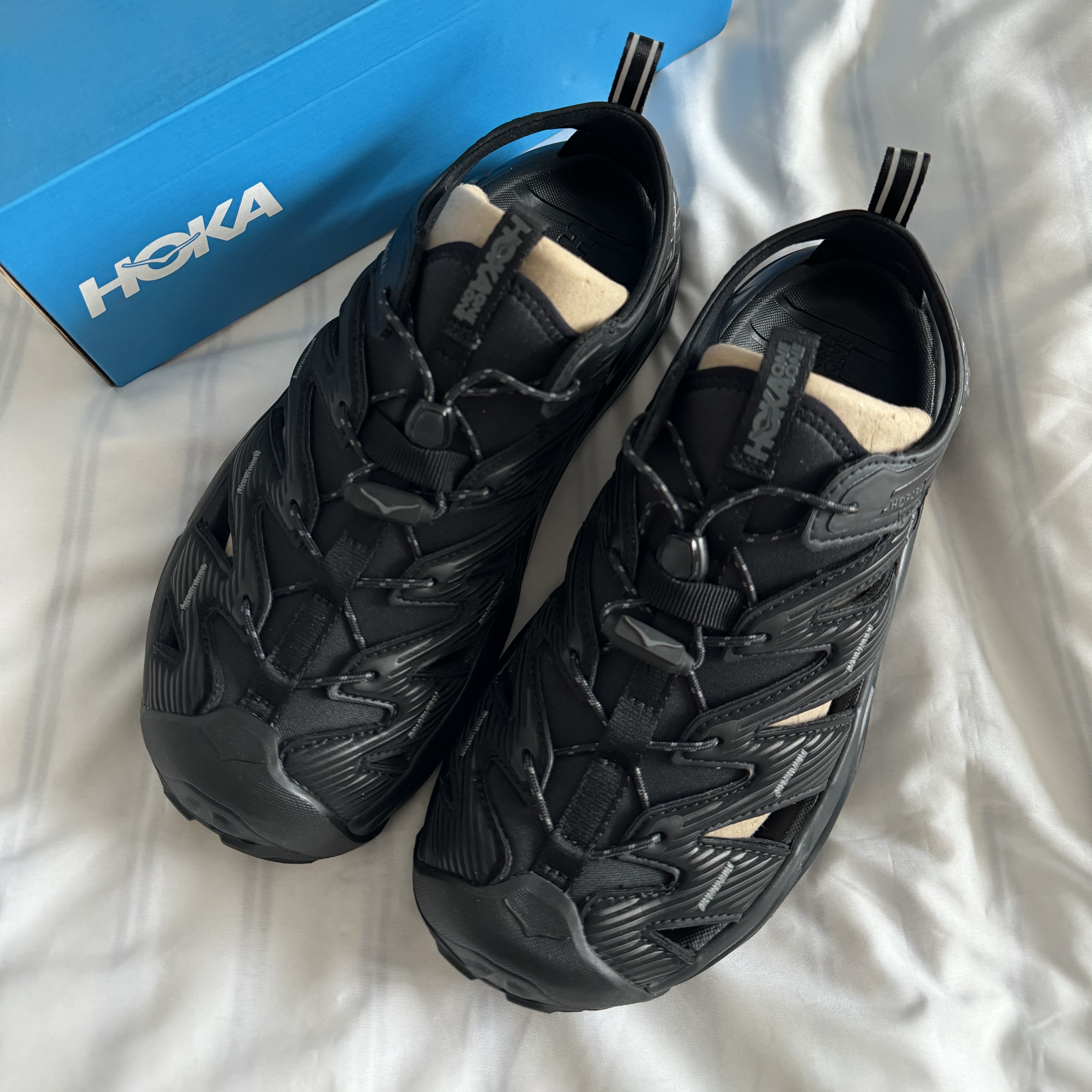 Hoka Hopara Black 착용 스타일 - 3