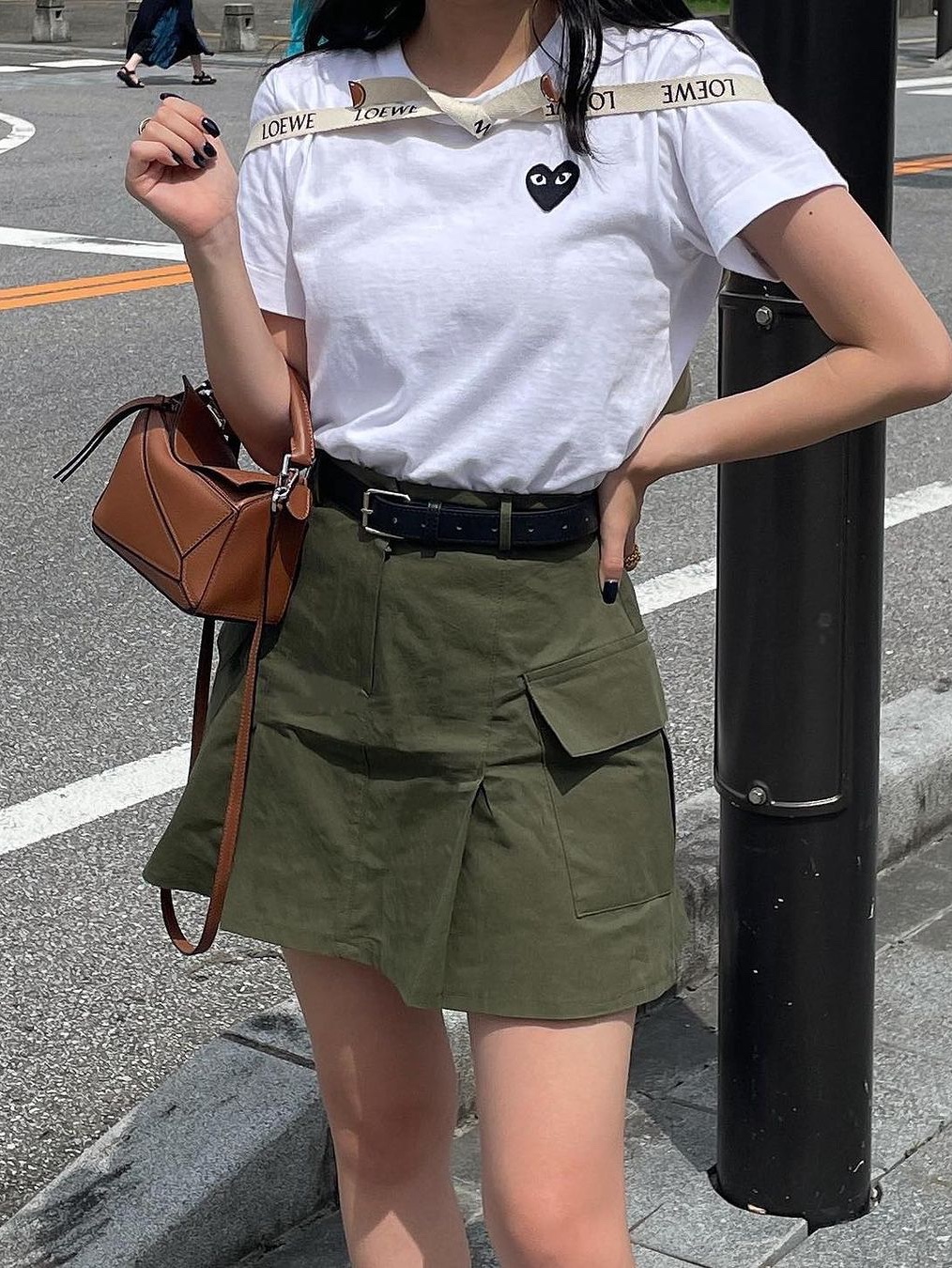 Carhartt WIP S/S Pocket T-Shirt White, Supreme Signature Label S/S Top White - 21SS 착용 스타일 - 5