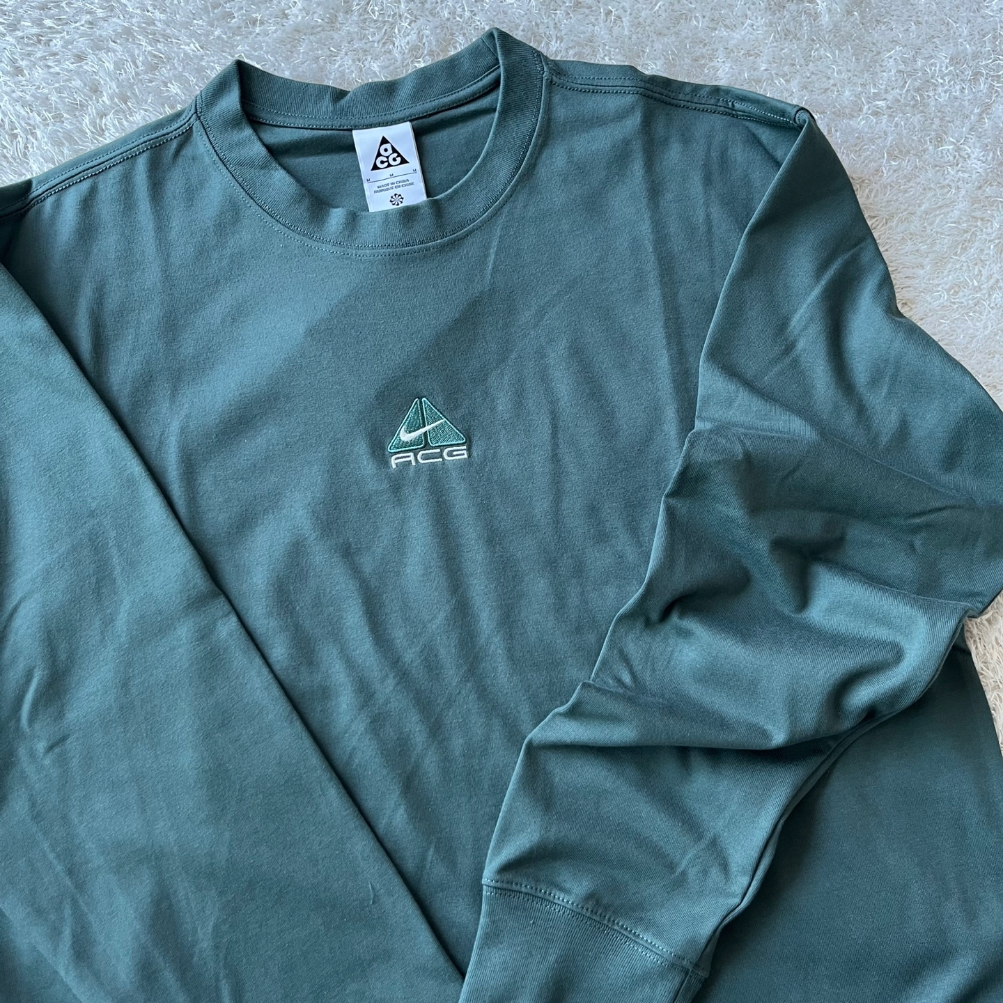 Nike ACG Lungs Long Sleeve T-Shirt Vintage Green - Asia, Nike ACG Therma-Fit Fly Unstructured Cap 착용 스타일 - 2