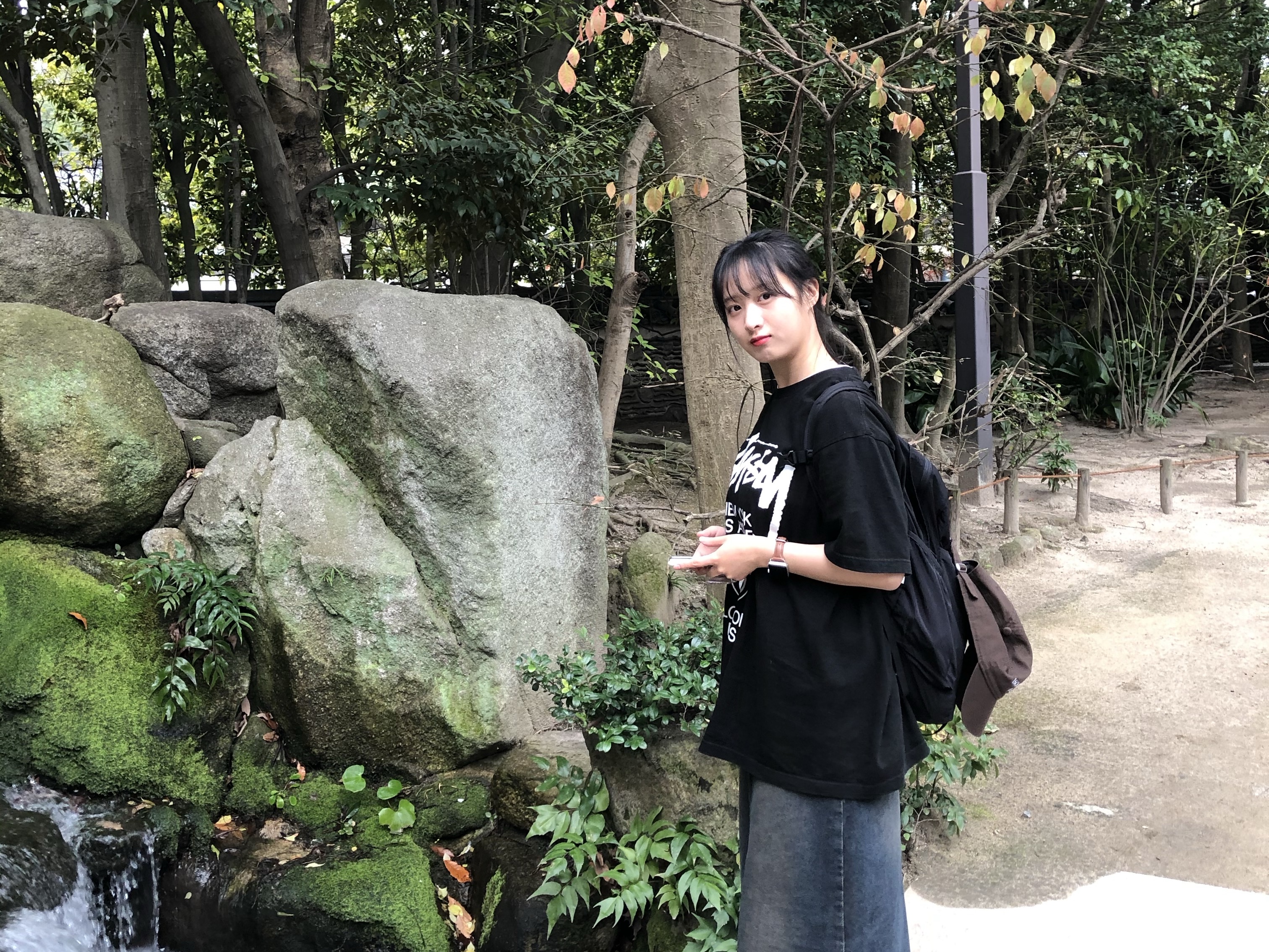 Stussy World Tour T-Shirt Black 2023 착용 스타일 - 3