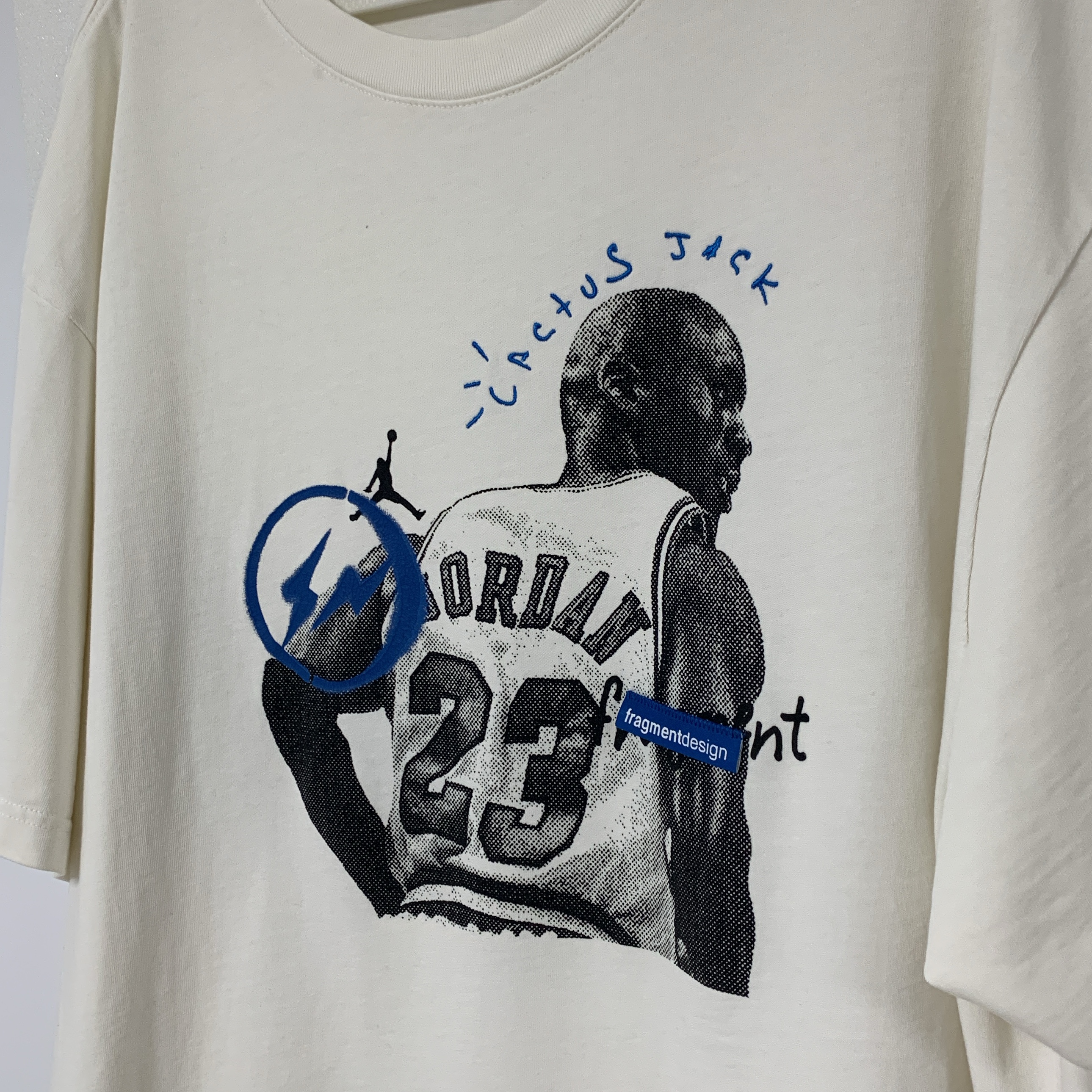 Jordan x Travis Scott x Fragment T-Shirt Sail (DJ0620-133), Jordan x Travis Scott x Fragment T-Shirt Sail (DJ0619-133) 착용 스타일