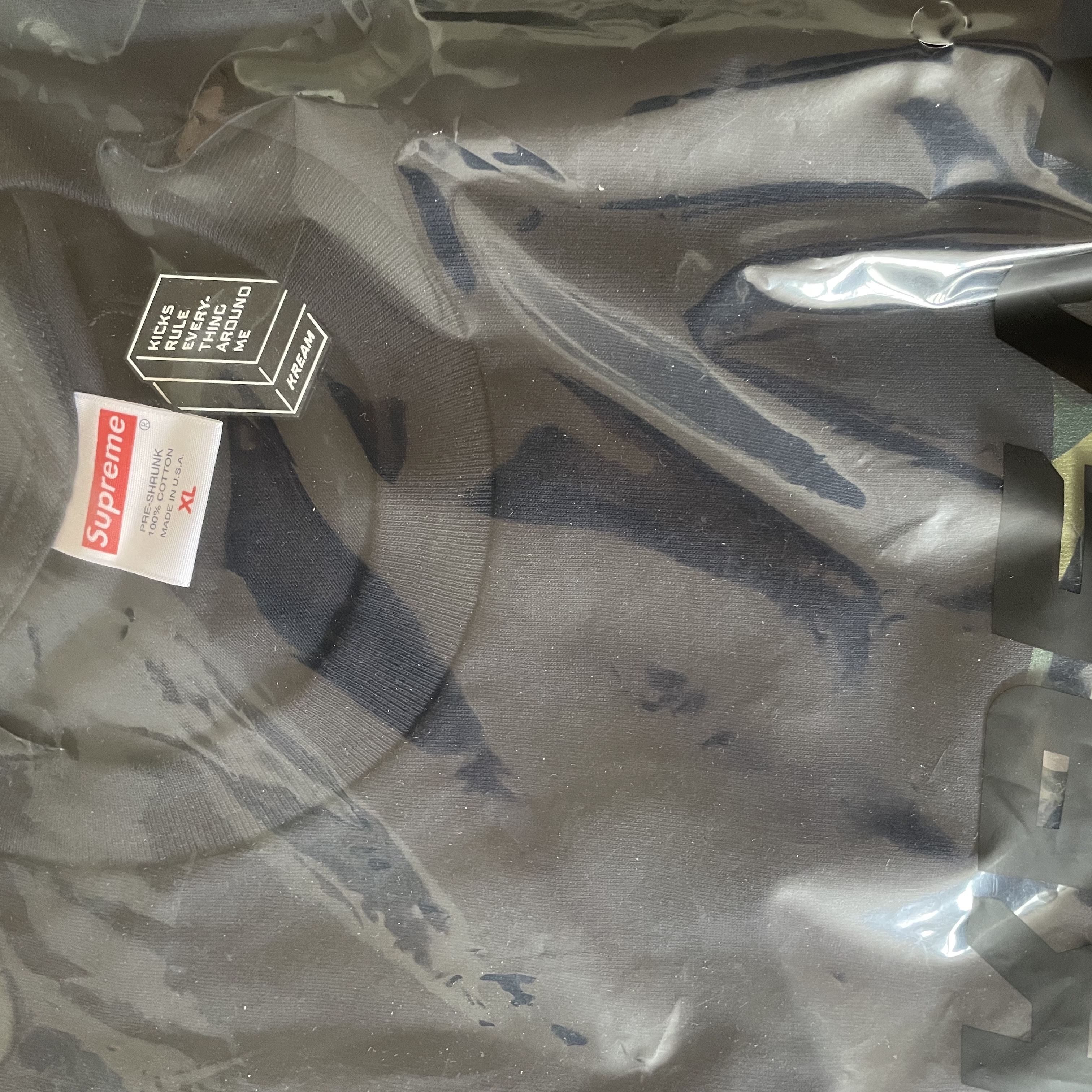 Supreme Box Logo T-Shirt Navy - 23FW 착용 스타일 - 1