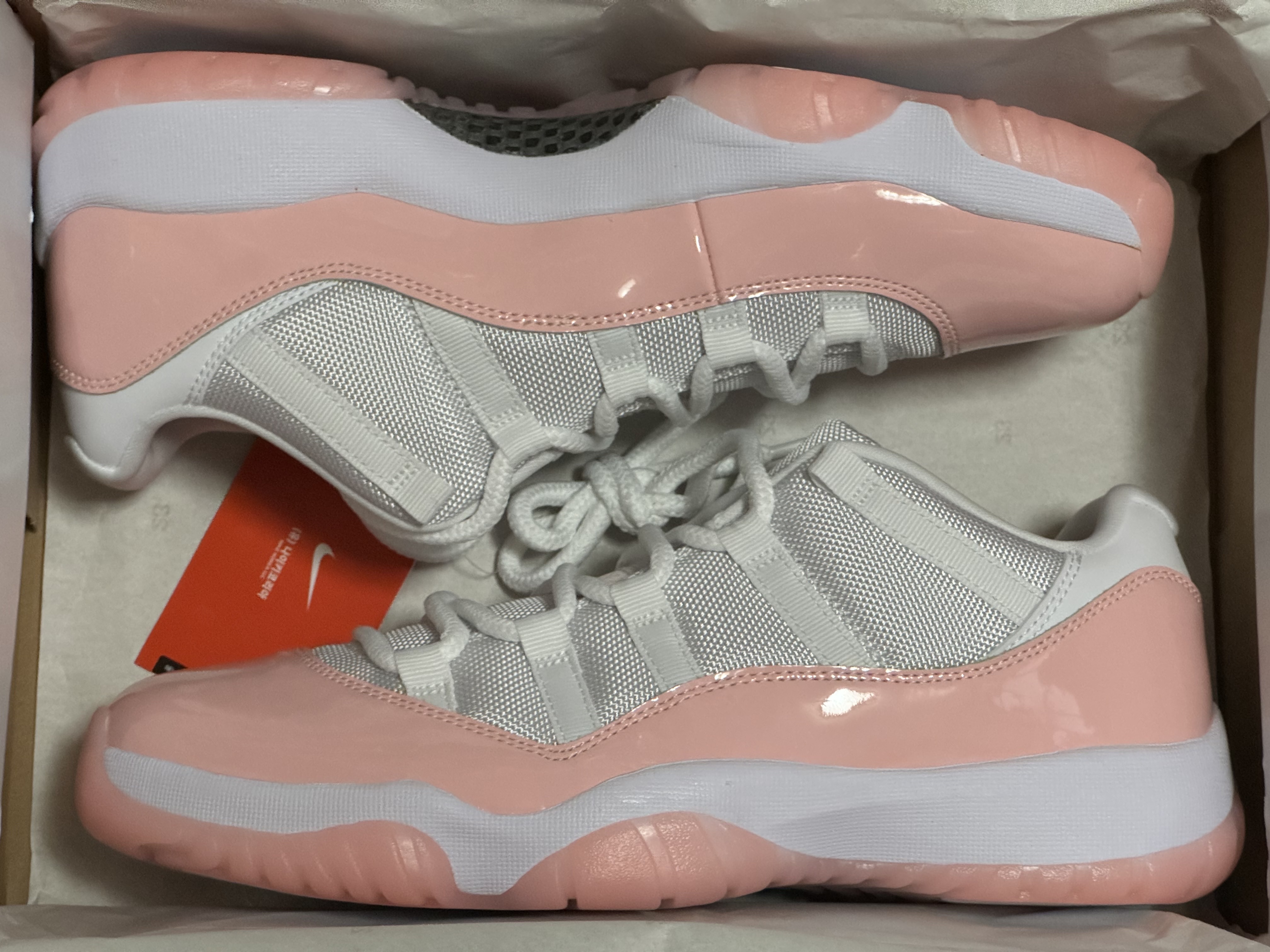(W) Jordan 11 Retro Low Legend Pink 착용 스타일