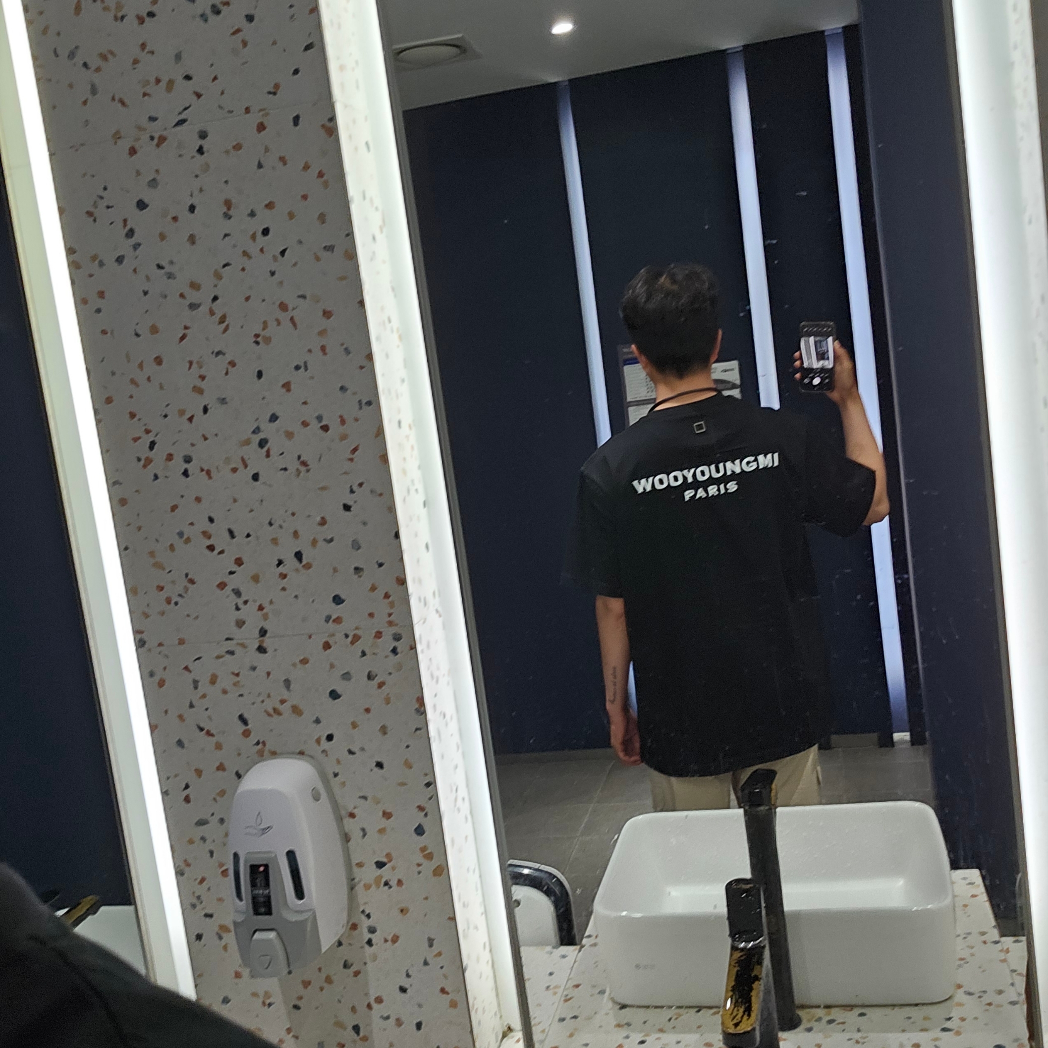 Wooyoungmi Cotton Back Logo T-Shirt Black - 24SS 착용 스타일