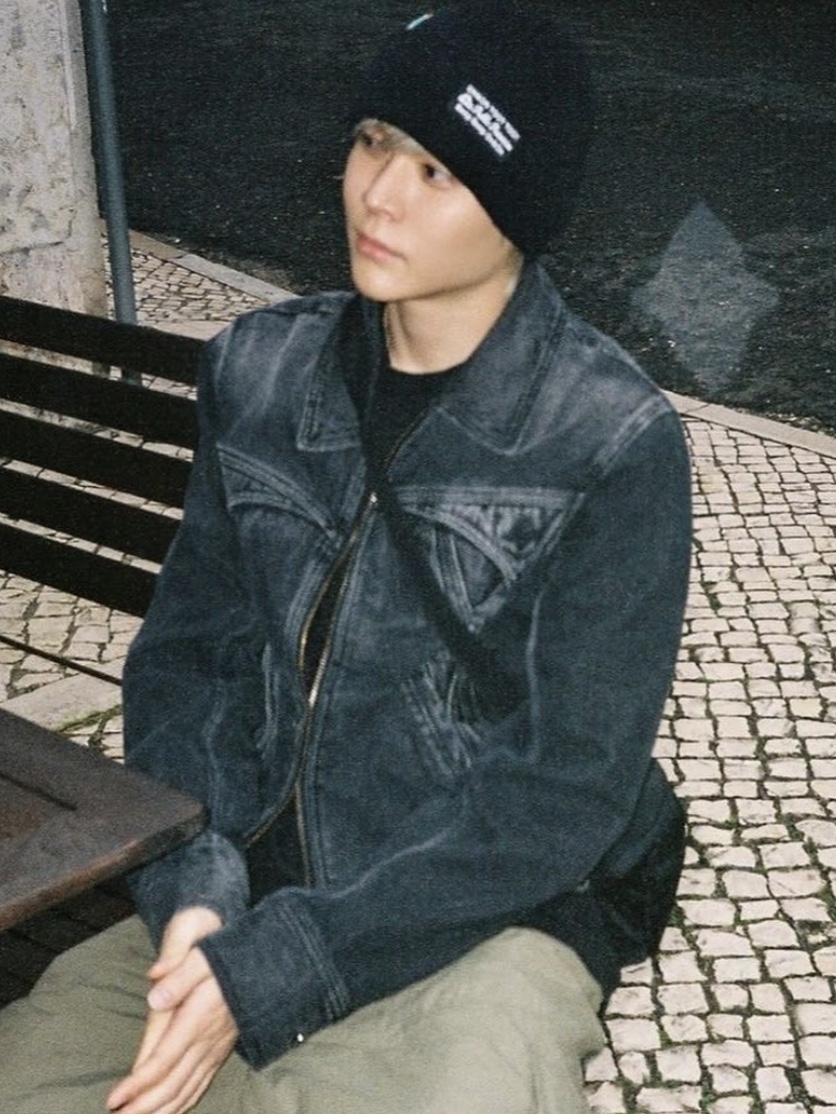 BLR Destroyed Black Denim Pants Black, BLR Printed Wide Denim Pants Black 착용 스타일 - 4