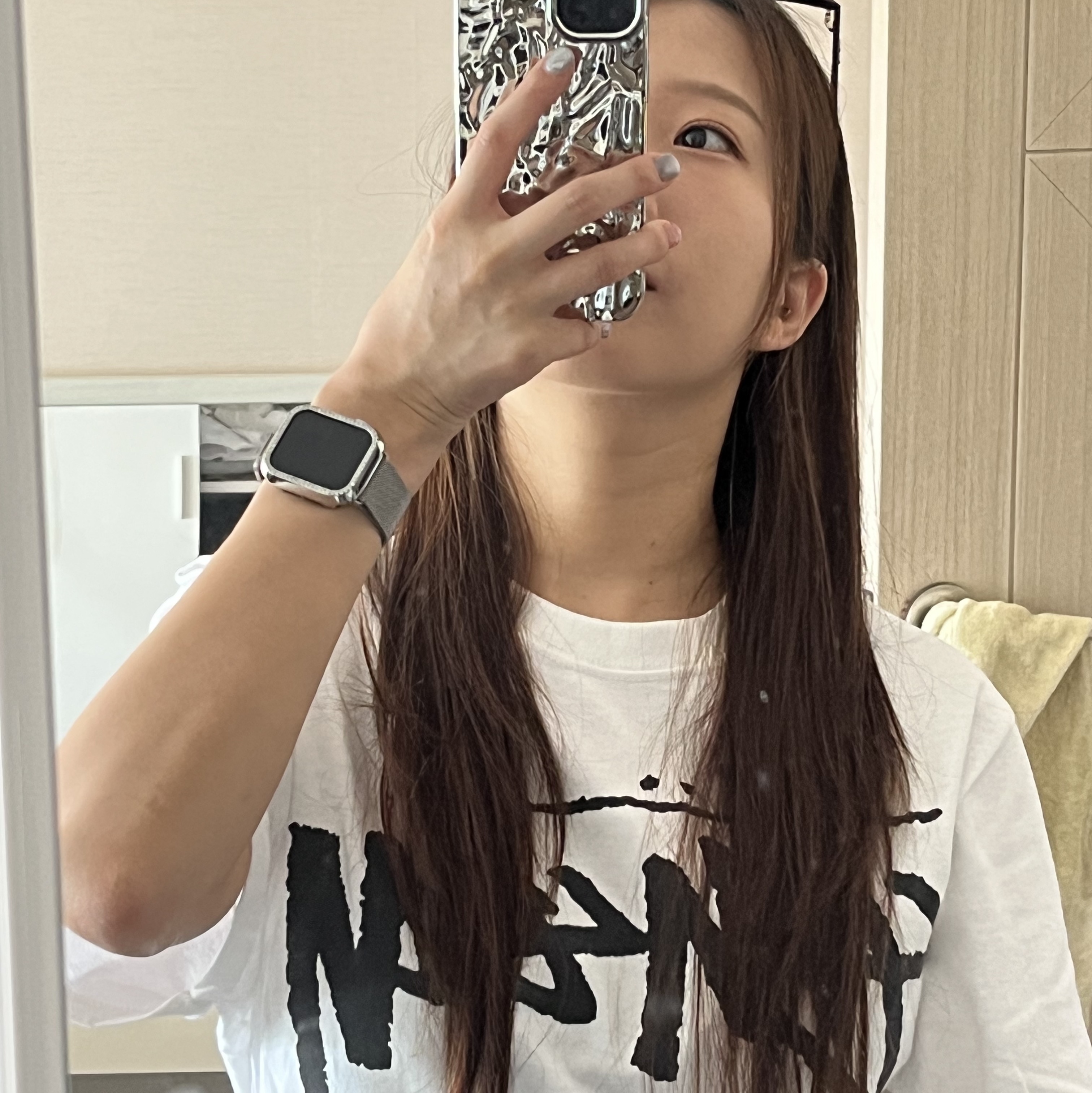 Stussy World Tour T-Shirt White 2024,2025 착용 스타일 - 1