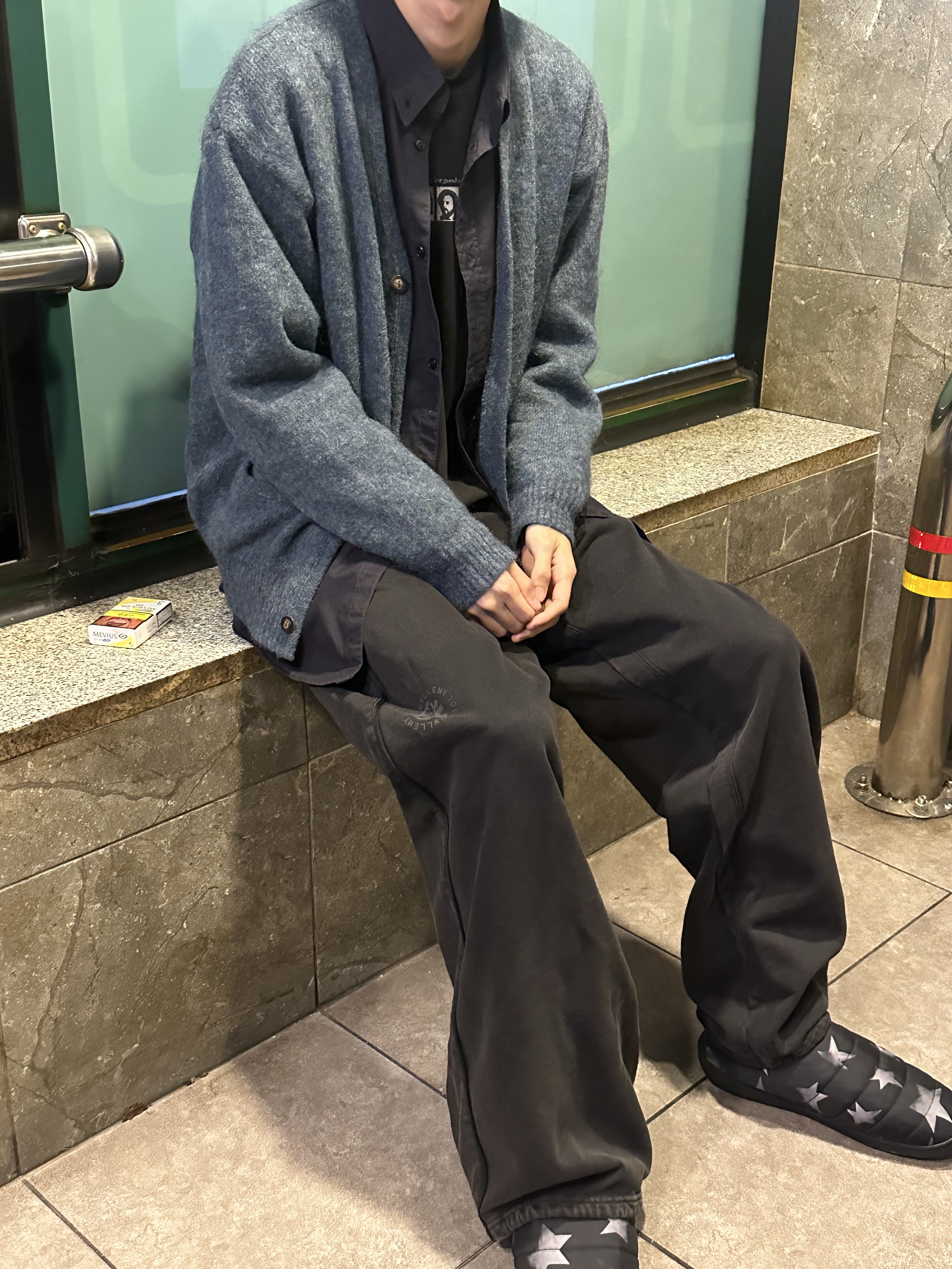 Polyteru 1/2 Graphic T-Shirt 'A Few Good Men' Washed Black, Polyteru 1011 Fatigue Sweatpants 1.2v Bleached Black 착용 스타일 - 3