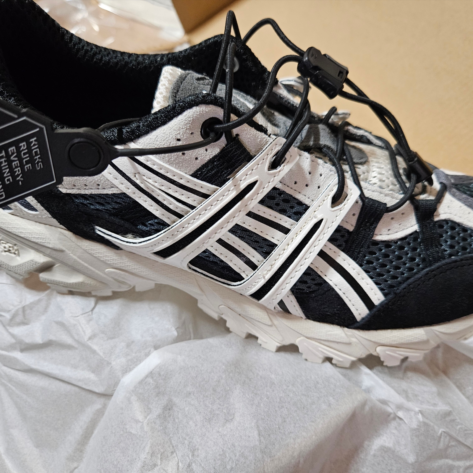 Asics Unlimited Gel-Sonoma 15-50 Carrier Grey White Alyssum 착용 스타일 - 3