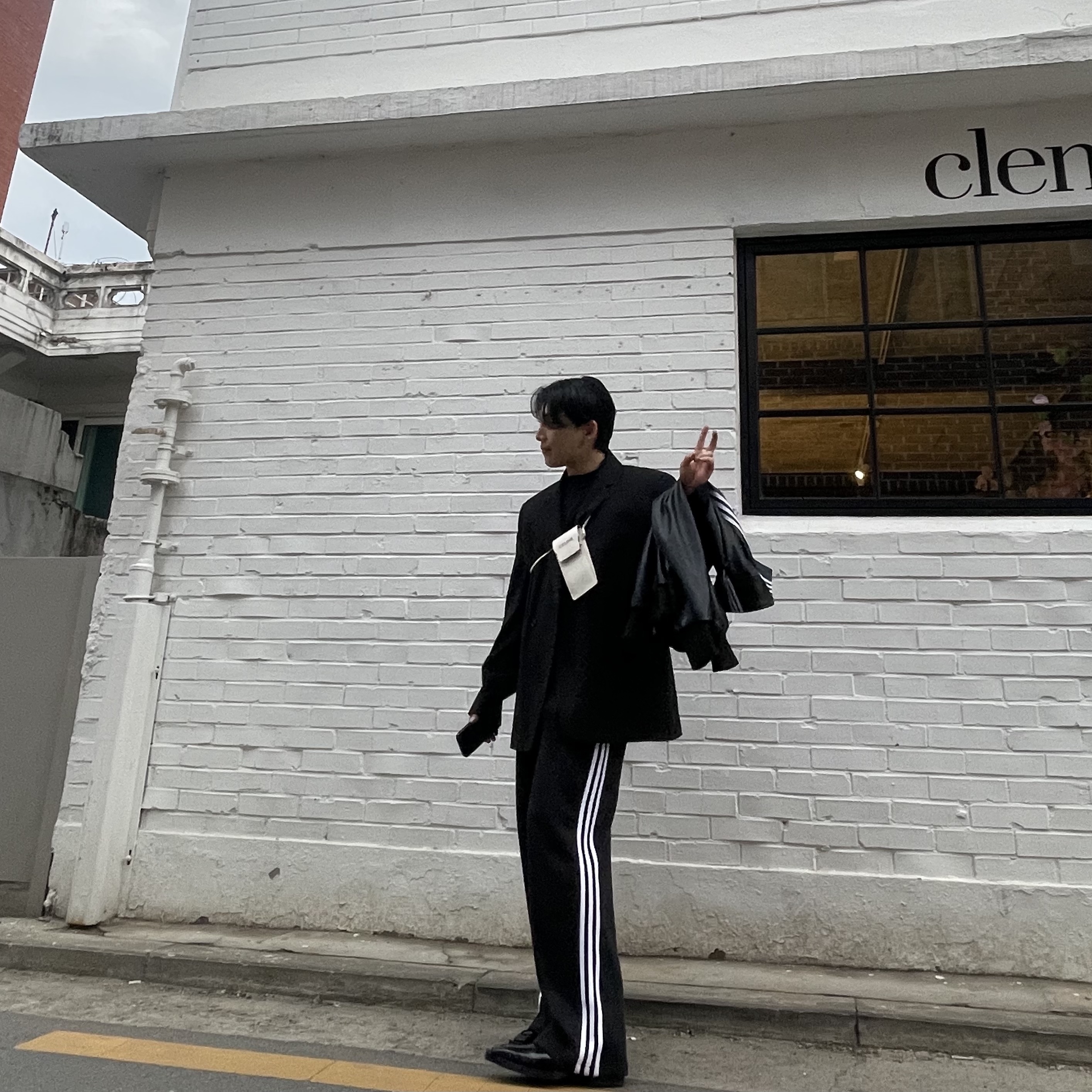 (W) Adidas Essentials 3-Stripes French Terry Wide Pants Black - KR Sizing, Adidas Faux Leather Adicolor 3S Loose Firebird Tracksuit Jacket Black - KR Sizing 착용 스타일 - 1