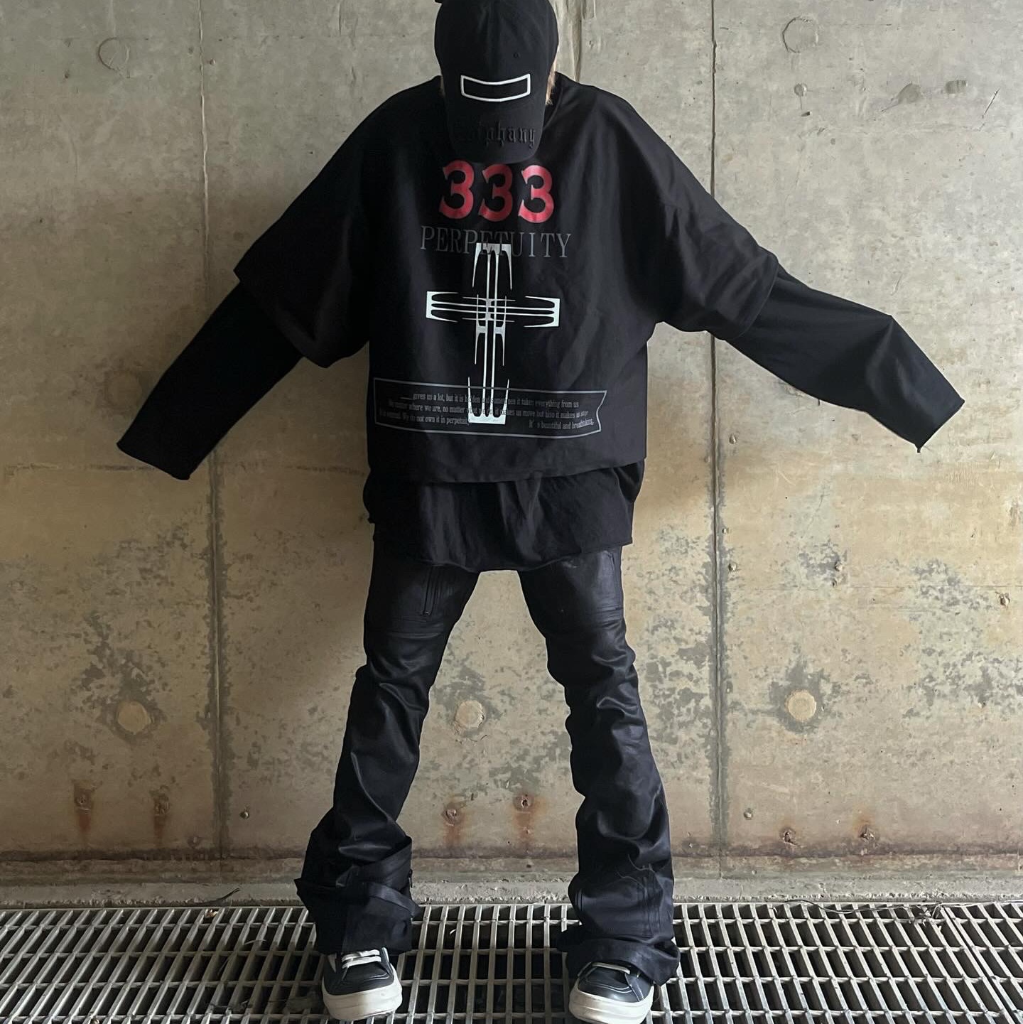 Rick Owens Lido Vintage Sneakers Black Milk 착용 스타일 - 4
