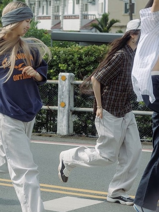 Jordan 11 Retro Gratitude 착용 스타일 - 2