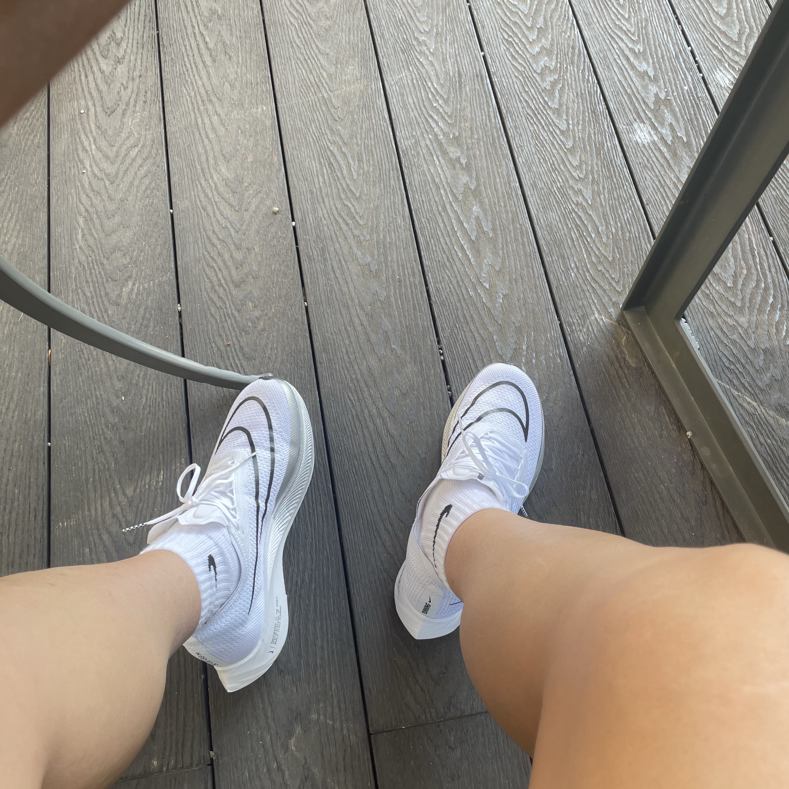 Nike ZoomX Streakfly White Metallic Silver 착용 스타일