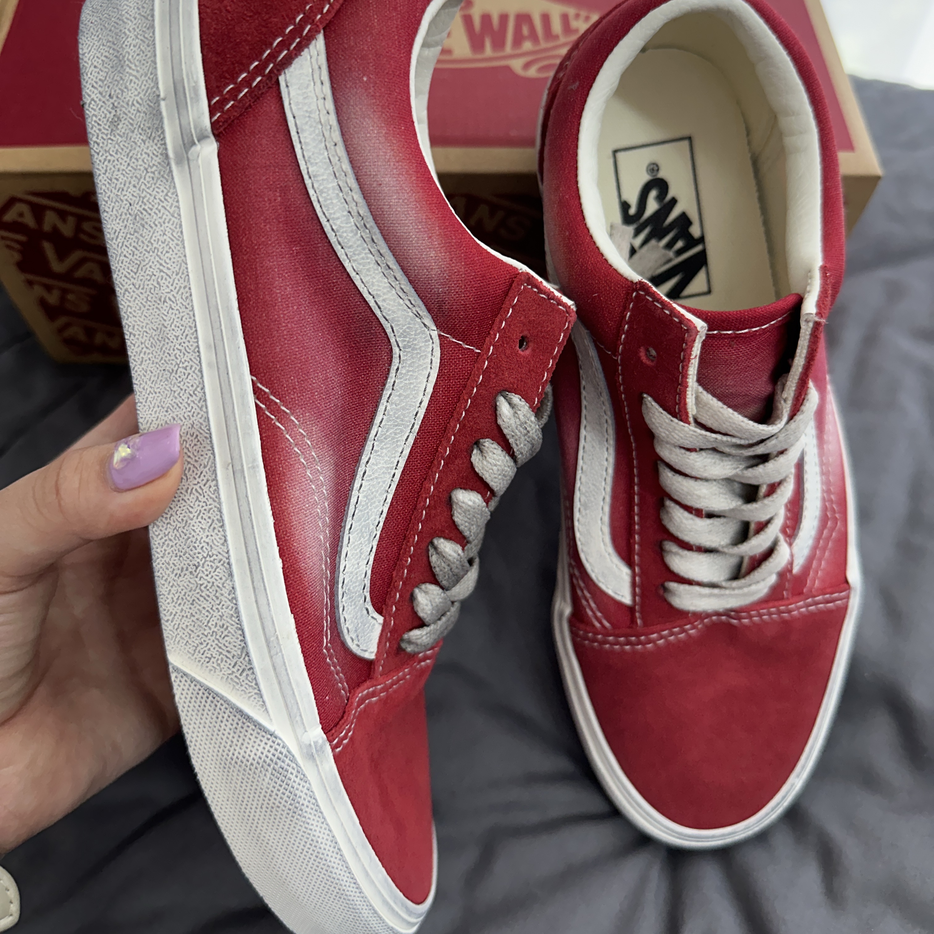 Vans Old Skool Wave Washed Red, (W) Matin Kim Logo Crop Top White 착용 스타일 - 2