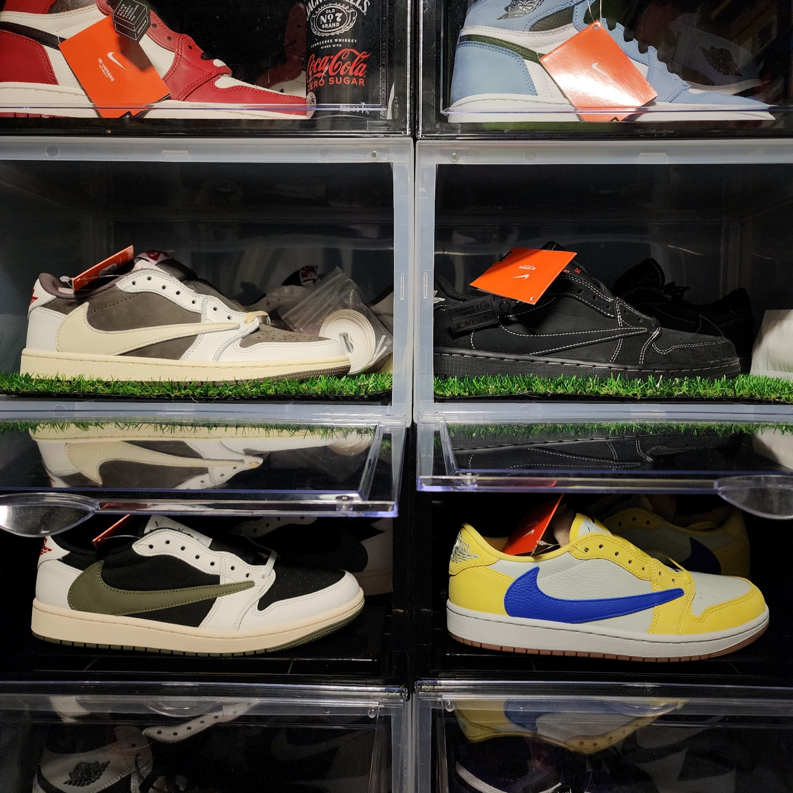 (W) Jordan 1 x Travis Scott Retro Low OG SP Canary, (W) Jordan 1 x Travis Scott Retro Low OG SP Medium Olive 착용 스타일