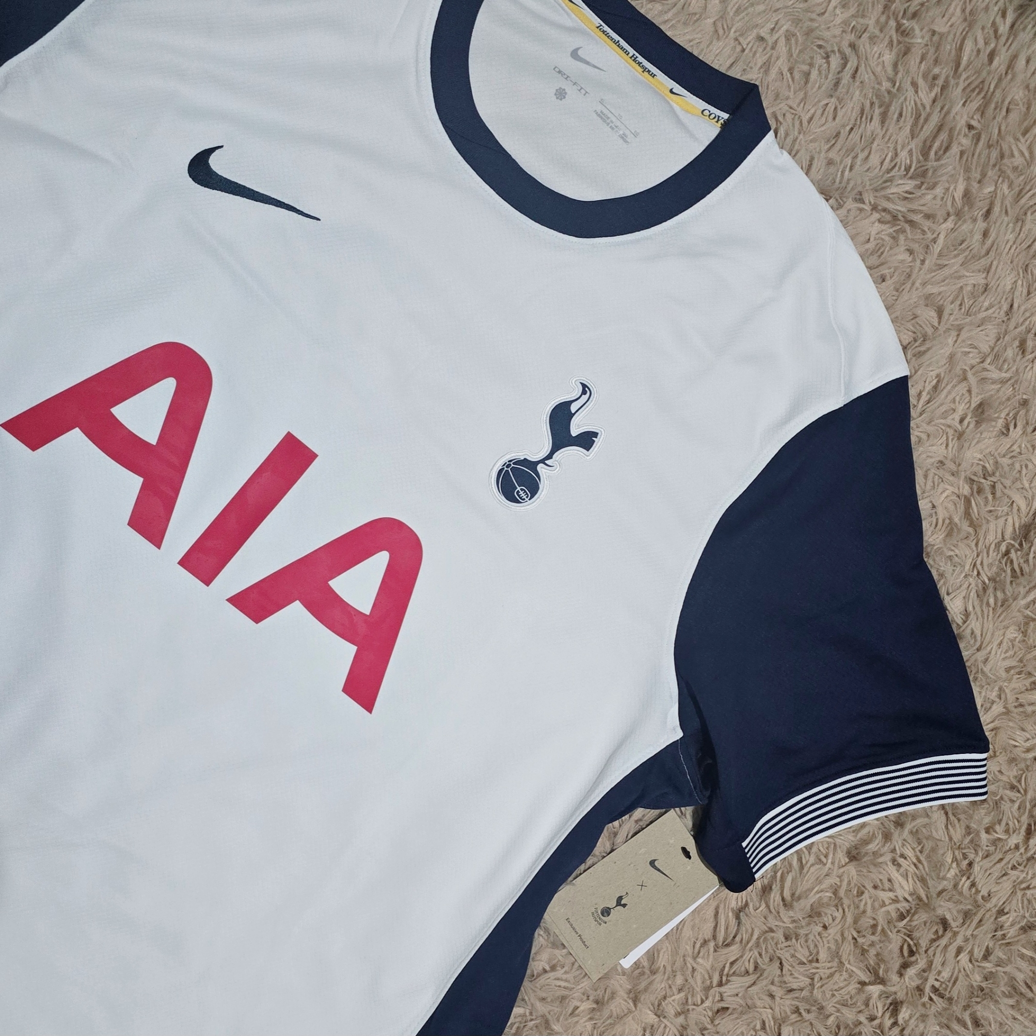Nike Tottenham Hotspur 2024/25 Dri-Fit Stadium Home Jersey White (Non Marking Ver.) 착용 스타일