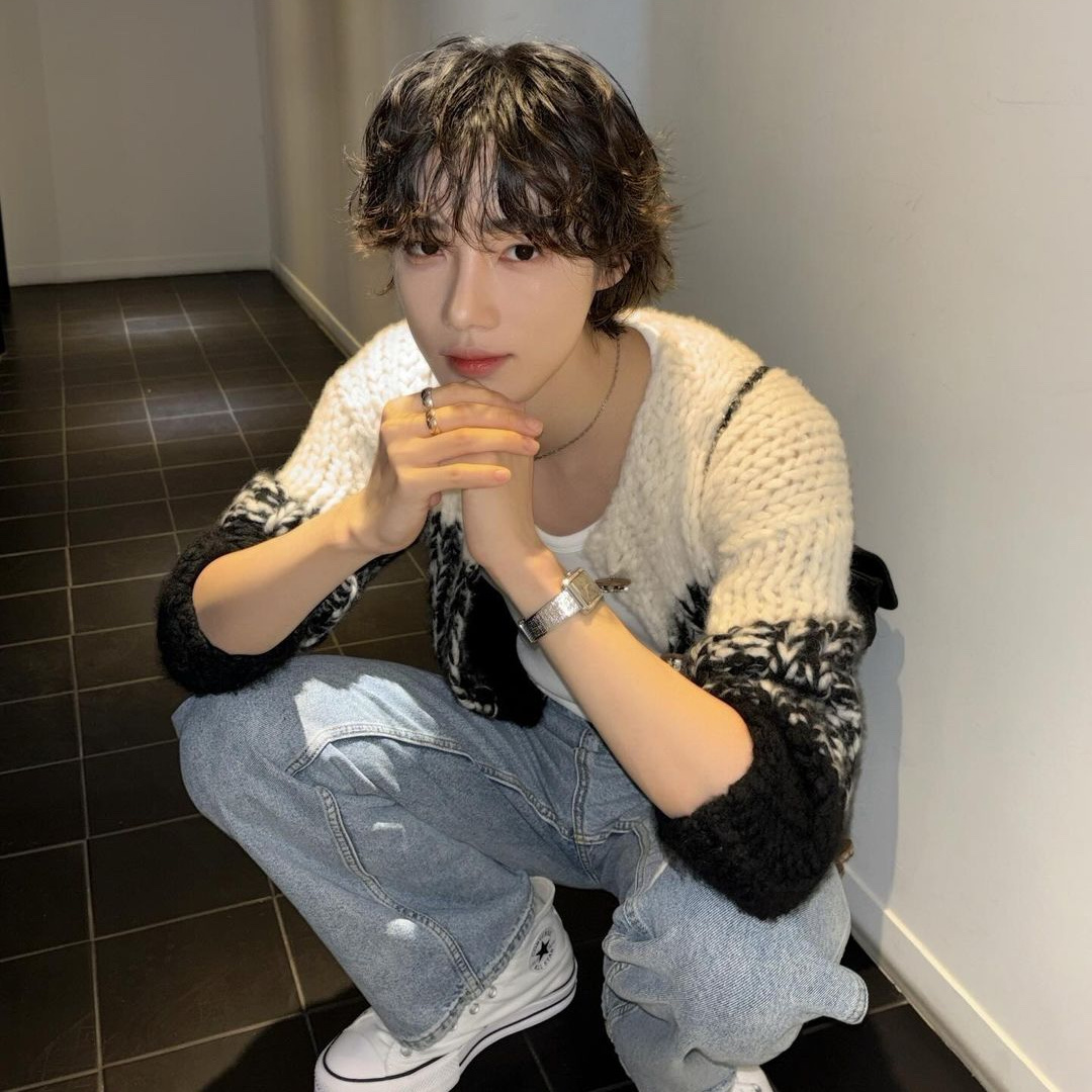 Converse Chuck 70 Black Pinstripe White 착용 스타일 - 2
