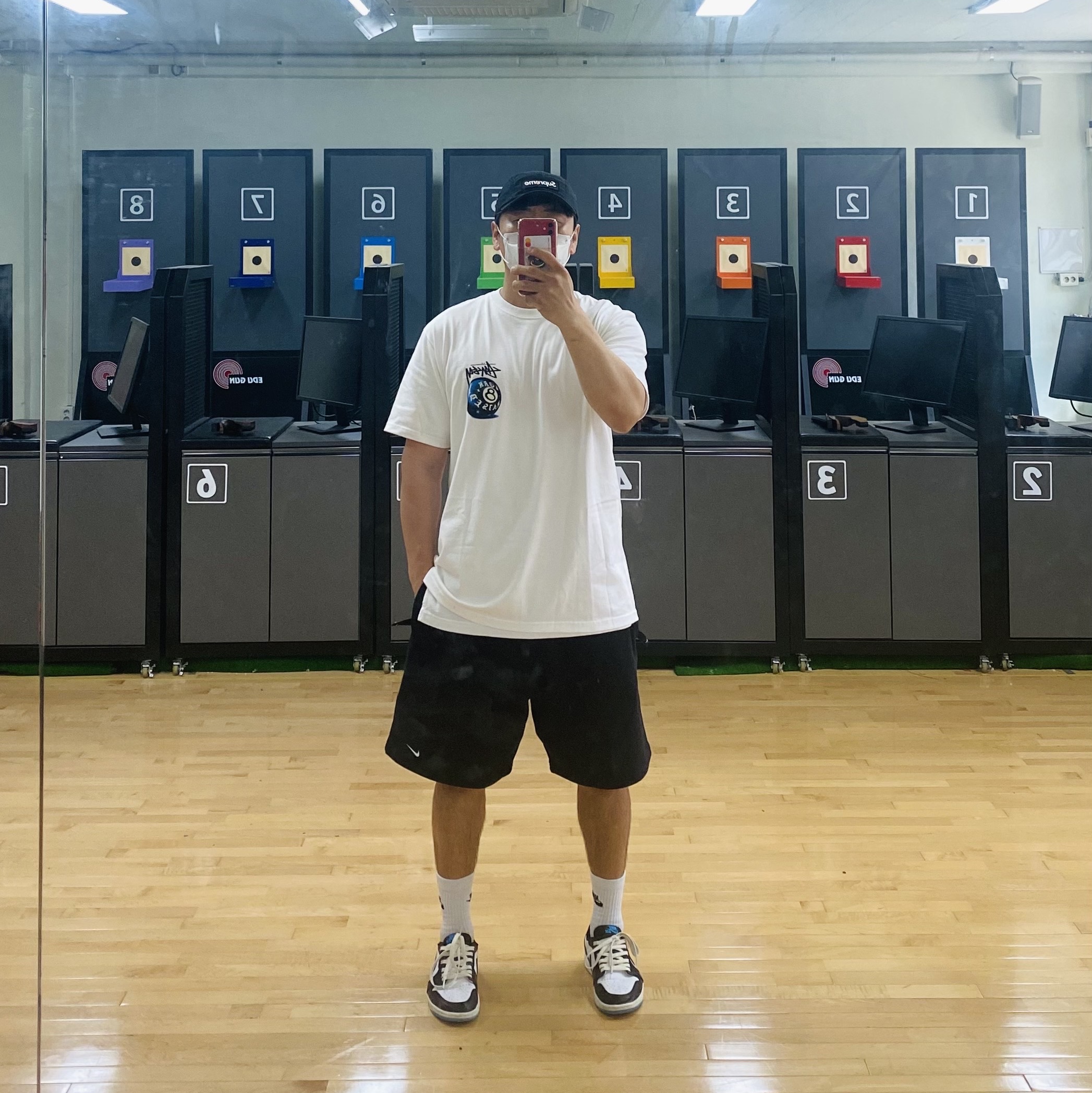 Stussy x Born X Raised 8 Ball T-Shirt White, Jordan 1 Retro Low OG Black and Dark Powder Blue 착용 스타일