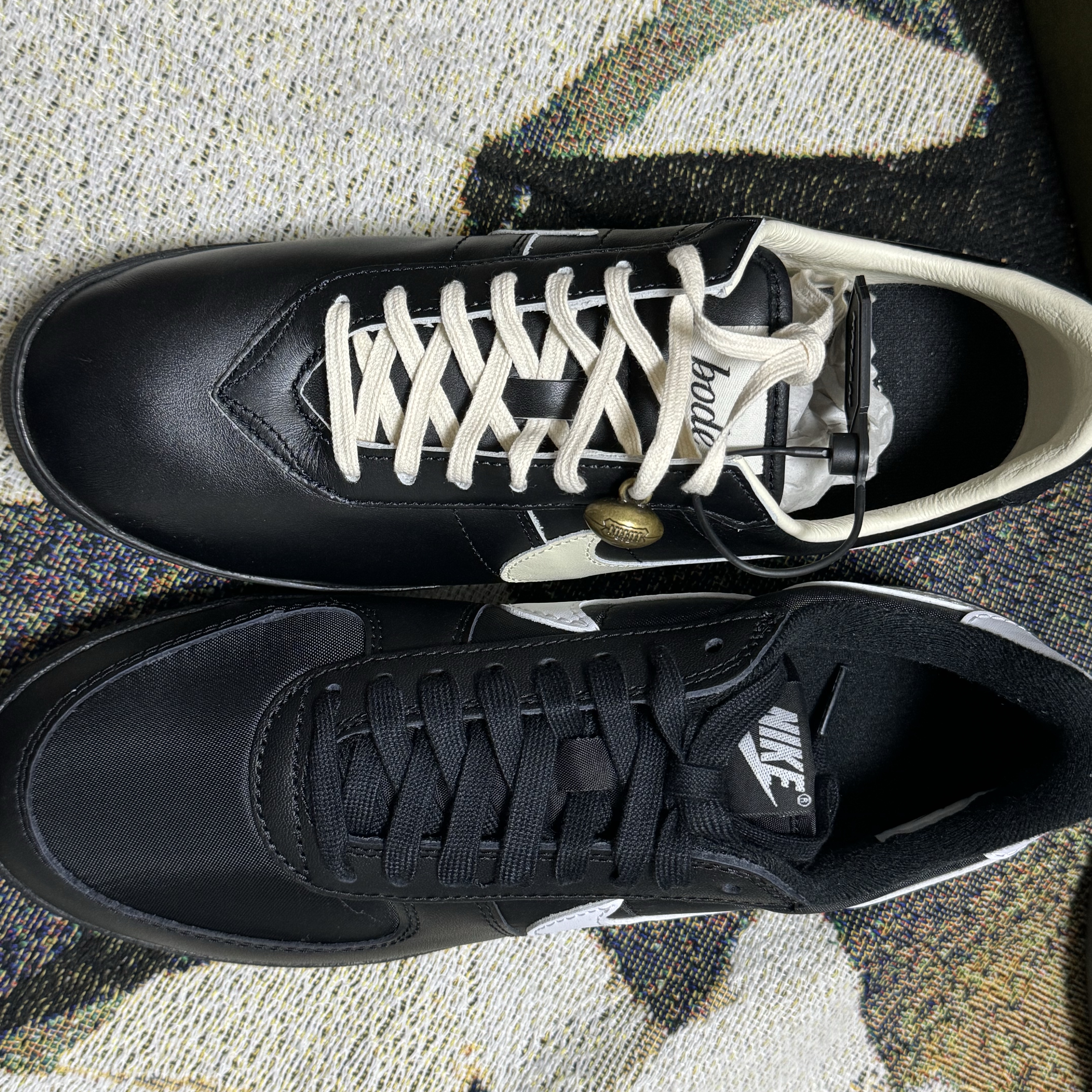 Nike x Bode Astrograbber SP Black and Coconut Milk, Nike Field General 82 SP Black and White 착용 스타일 - 1