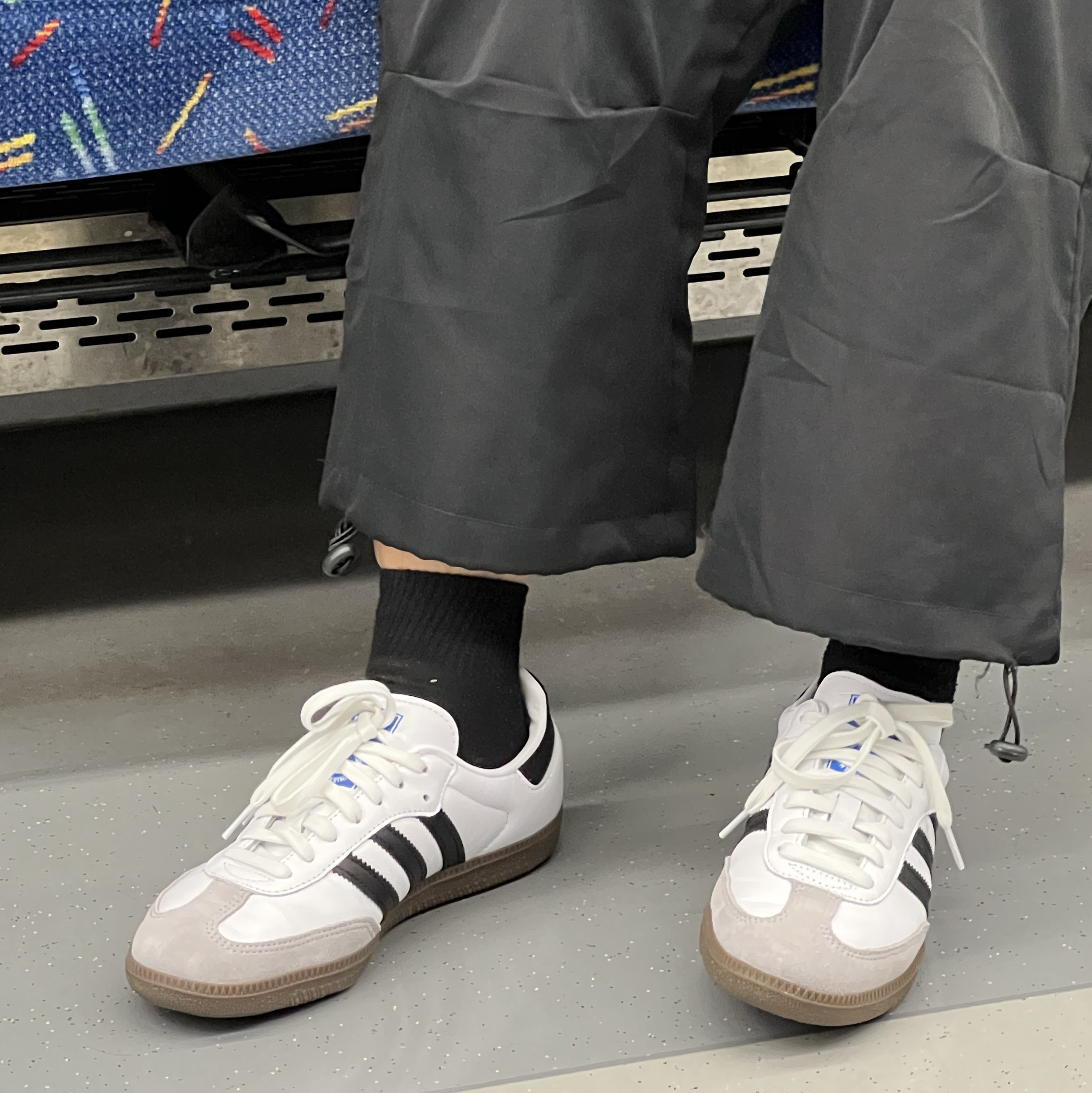 Adidas Samba OG Cloud White 착용 스타일 - 2