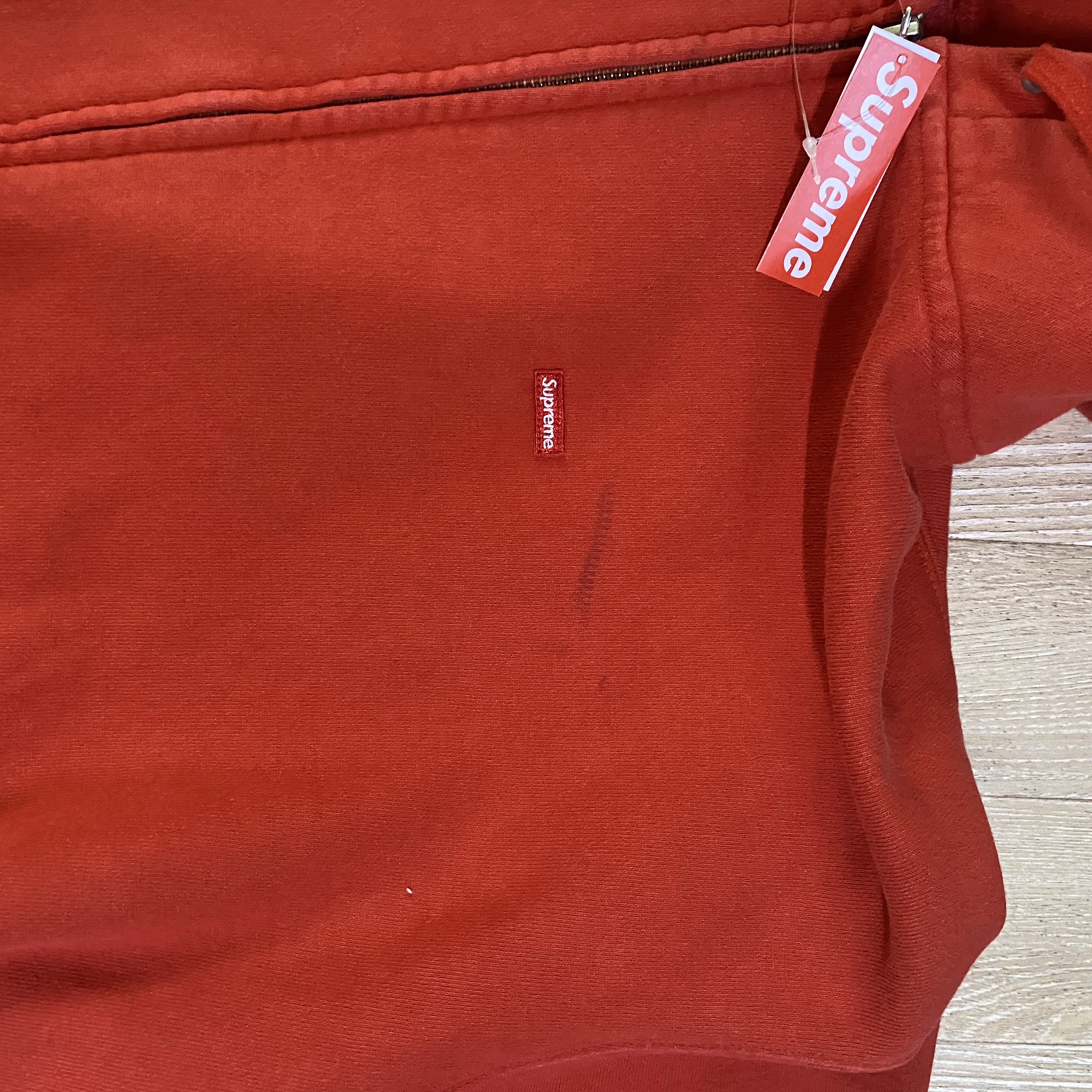 Supreme Overdyed Small Box Zip Up Hooded Sweatshirt Red - 24SS 착용 스타일