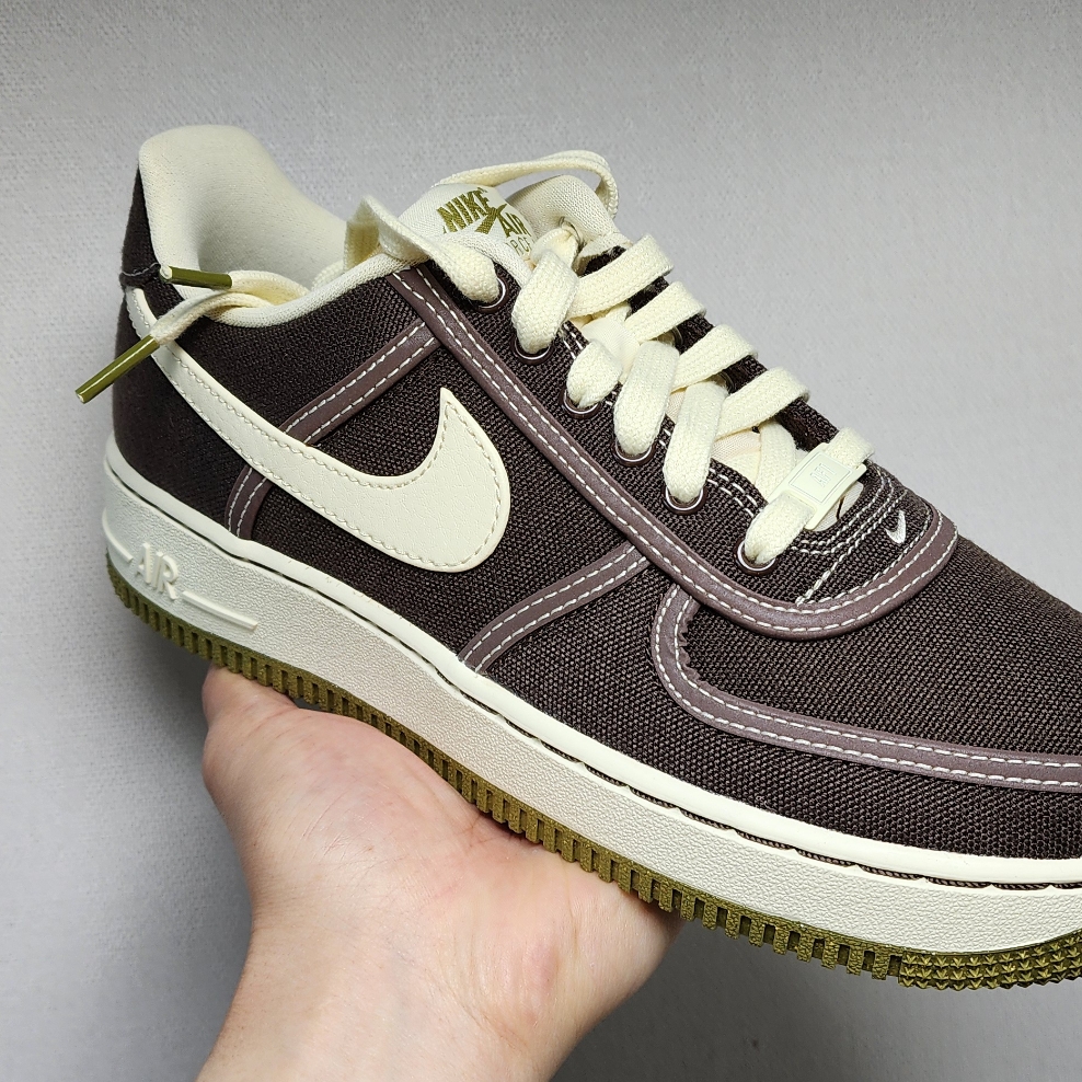 Nike Air Force 1 '07 PRM Baroque Brown Coconut Milk 착용 스타일