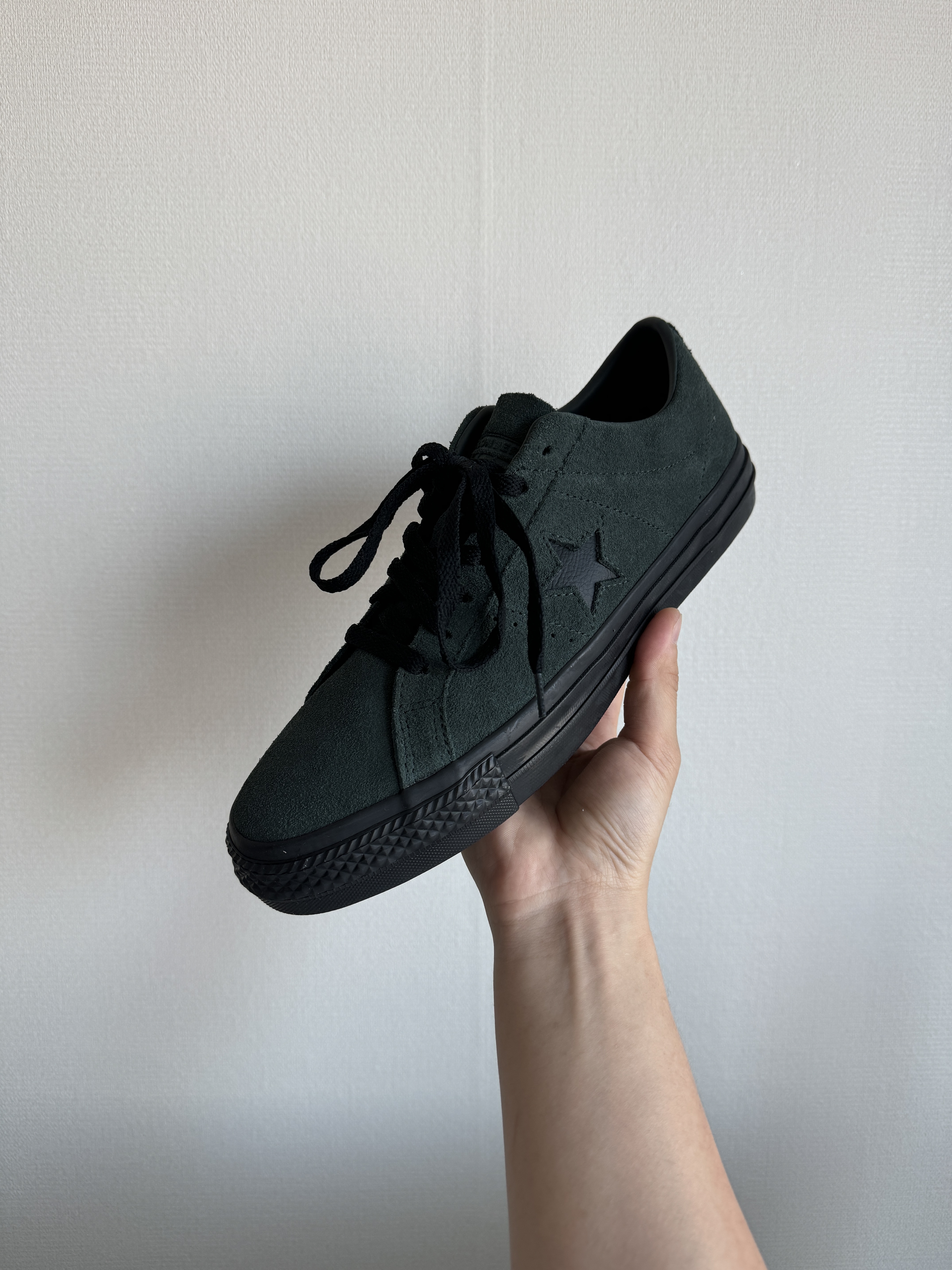 Converse One Star Pro Classic Suede Phantom Violet 착용 스타일 - 2