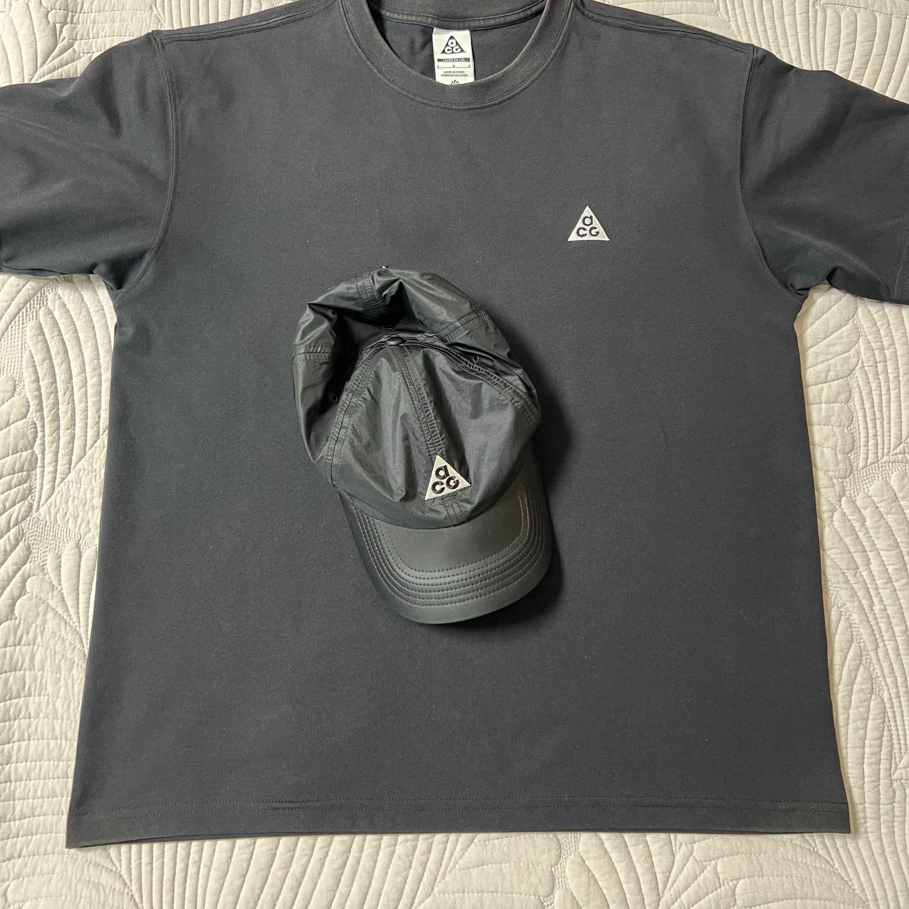 Nike ACG LBR T-Shirt Black - Asia, Nike ACG Trail Cap Black 착용 스타일