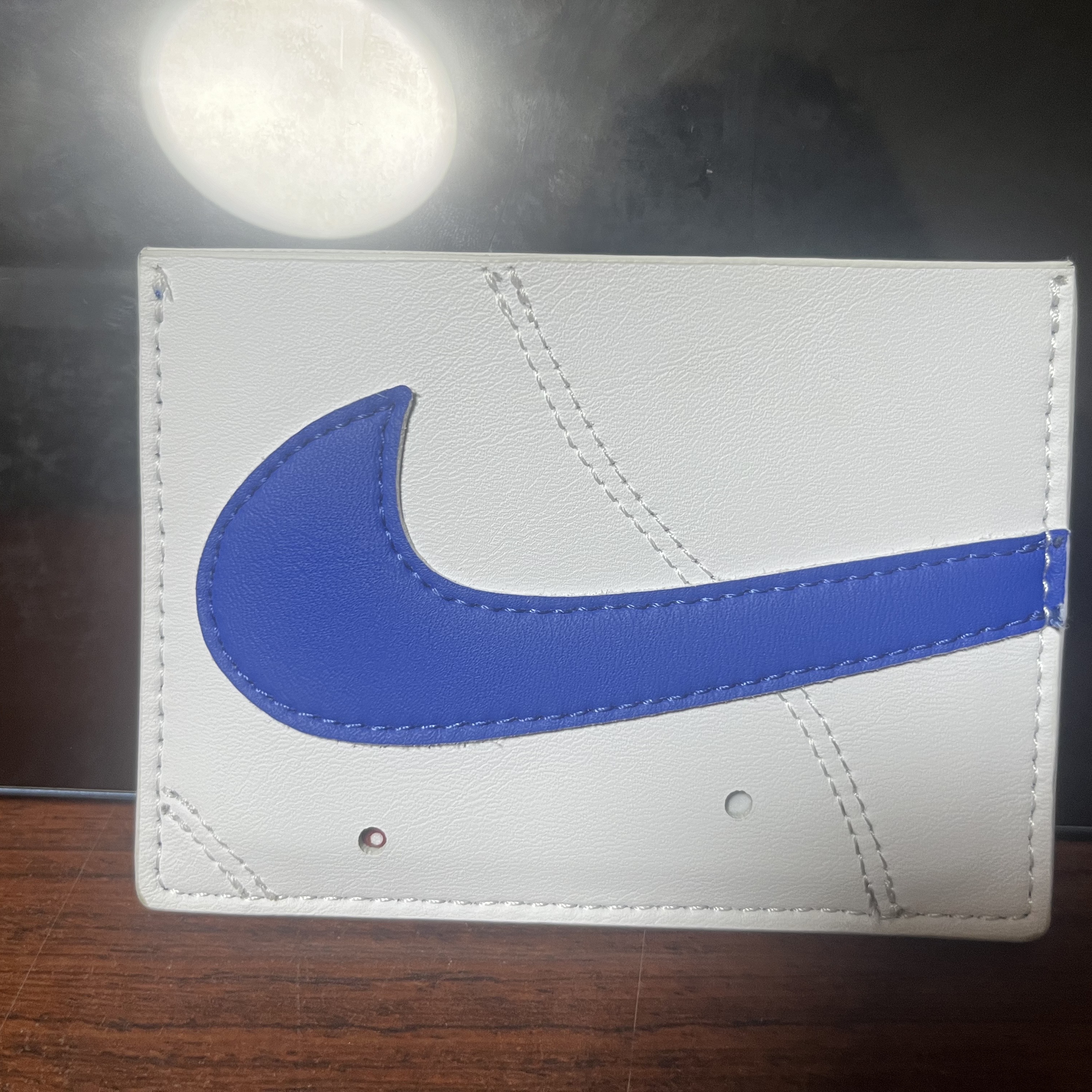 Nike Icon Air Force 1 Card Wallet White 착용 스타일 - 2