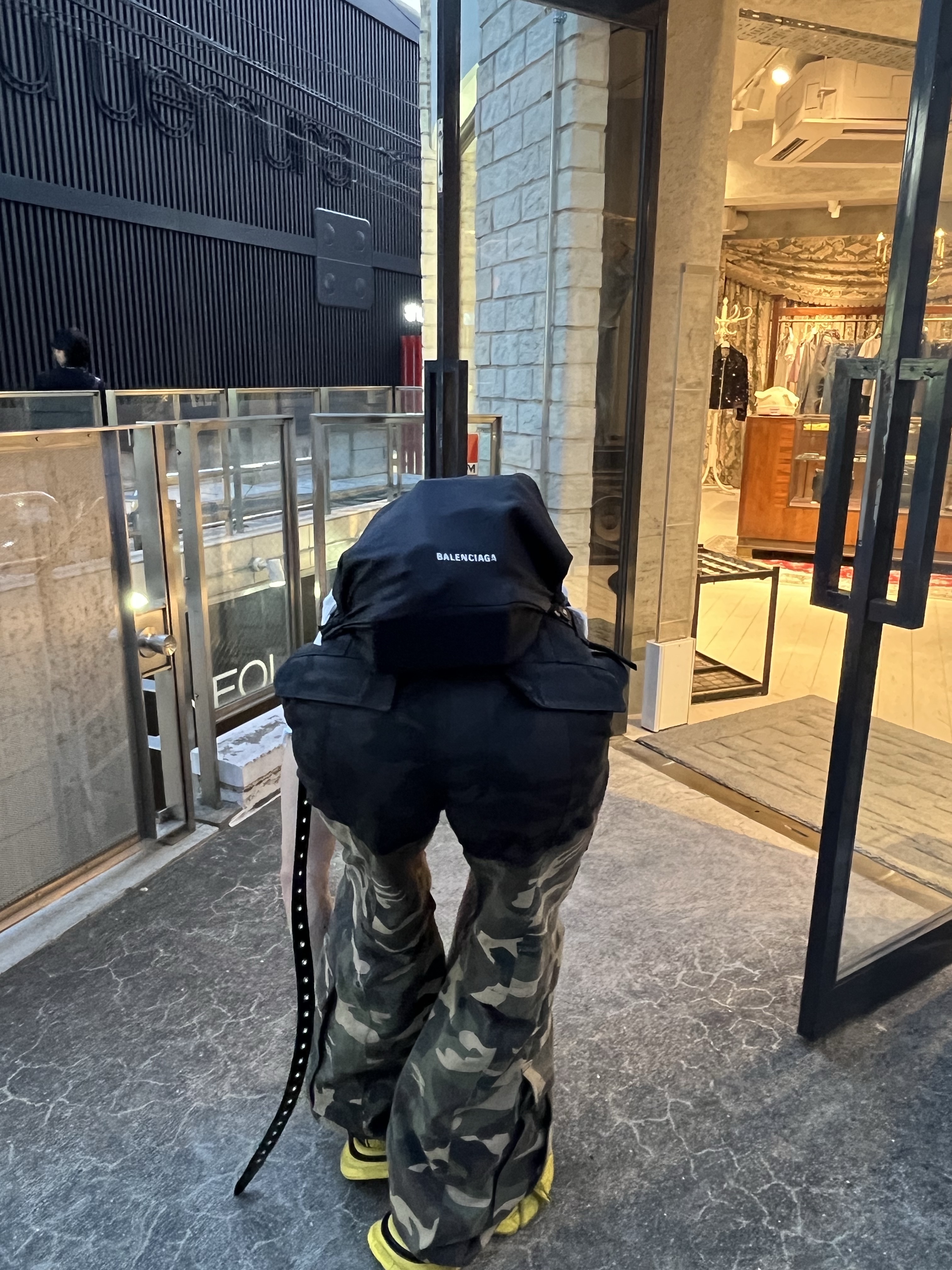 Yeezy Gap Engineered By Balenciaga Flame Cap Black, Balenciaga 3XL Sneakers Yellow Black 착용 스타일 - 8