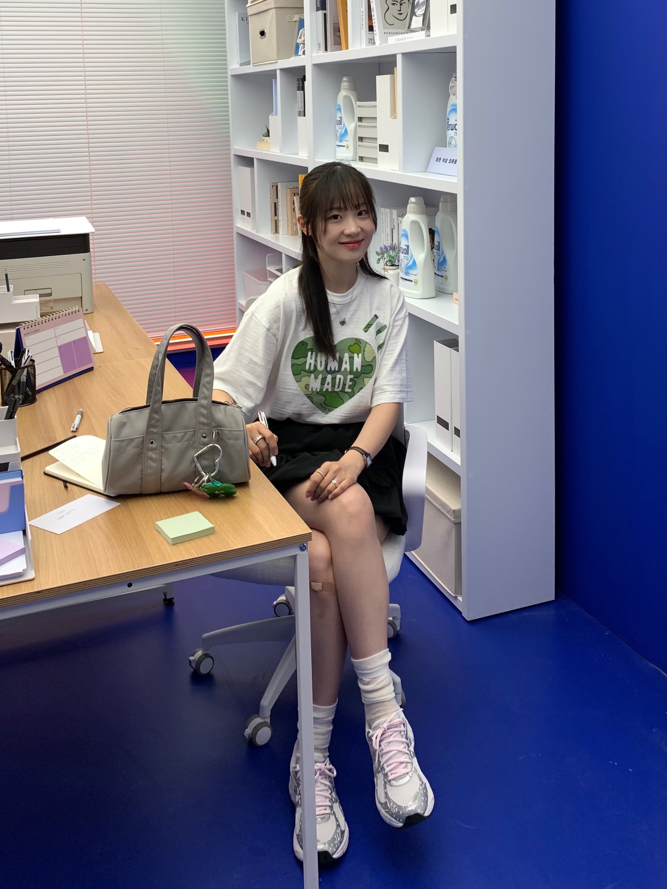 Asics x Papergirl Paris x Beams GT-2160 White Silver, Human Made x Kaws Graphic T-Shirt #1 White 착용 스타일