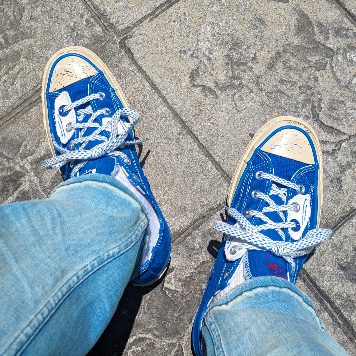 Converse x Ader Error Chuck 70 Ox Imperial Blue 착용 스타일 - 1