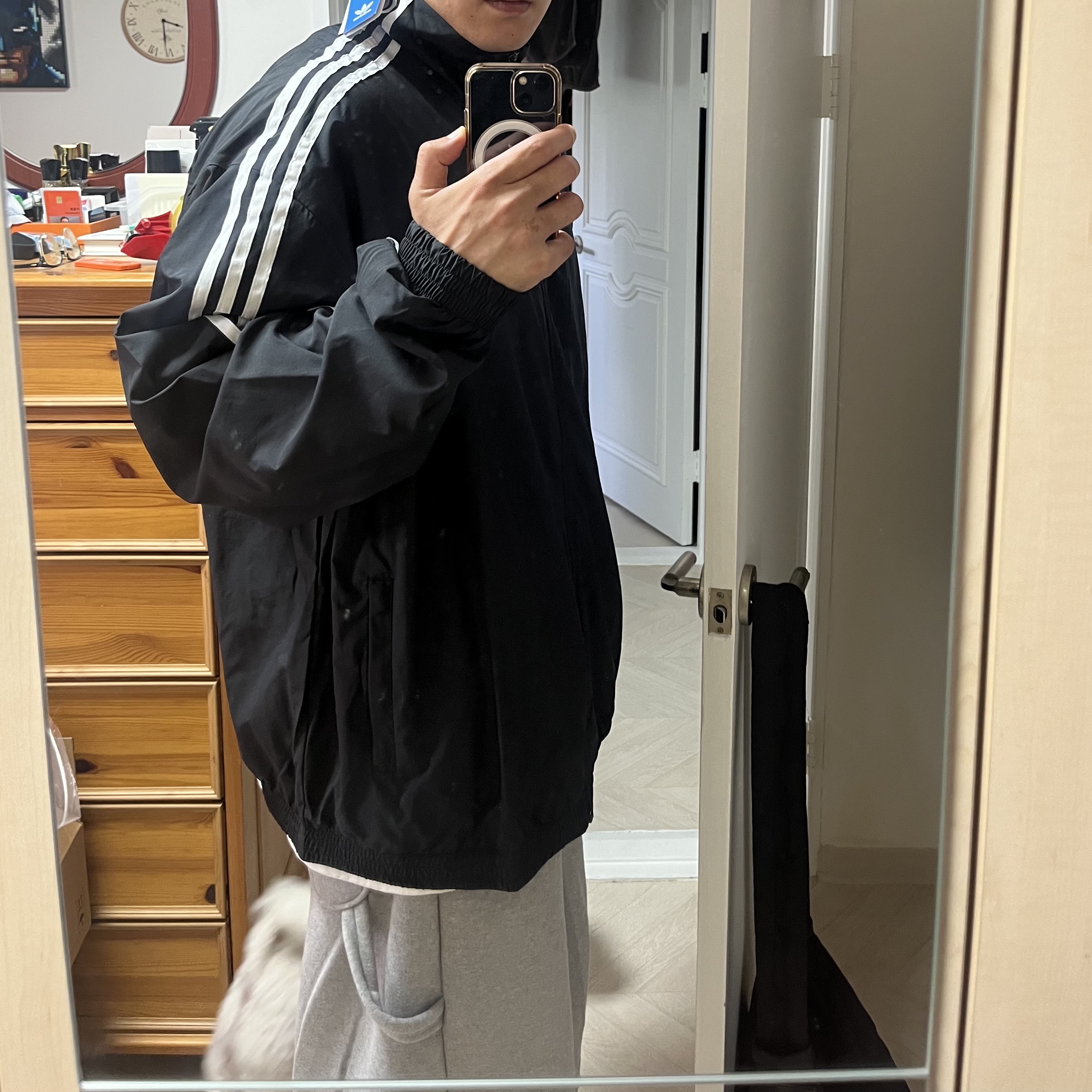 (W) Adidas Adilenium Oversized Track Top Black - US Sizing 착용 스타일