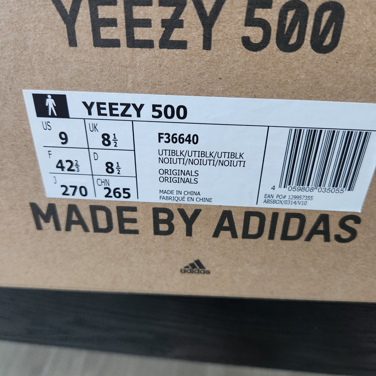 Adidas Yeezy 500 Utility Black 2022/2023 착용 스타일 - 1