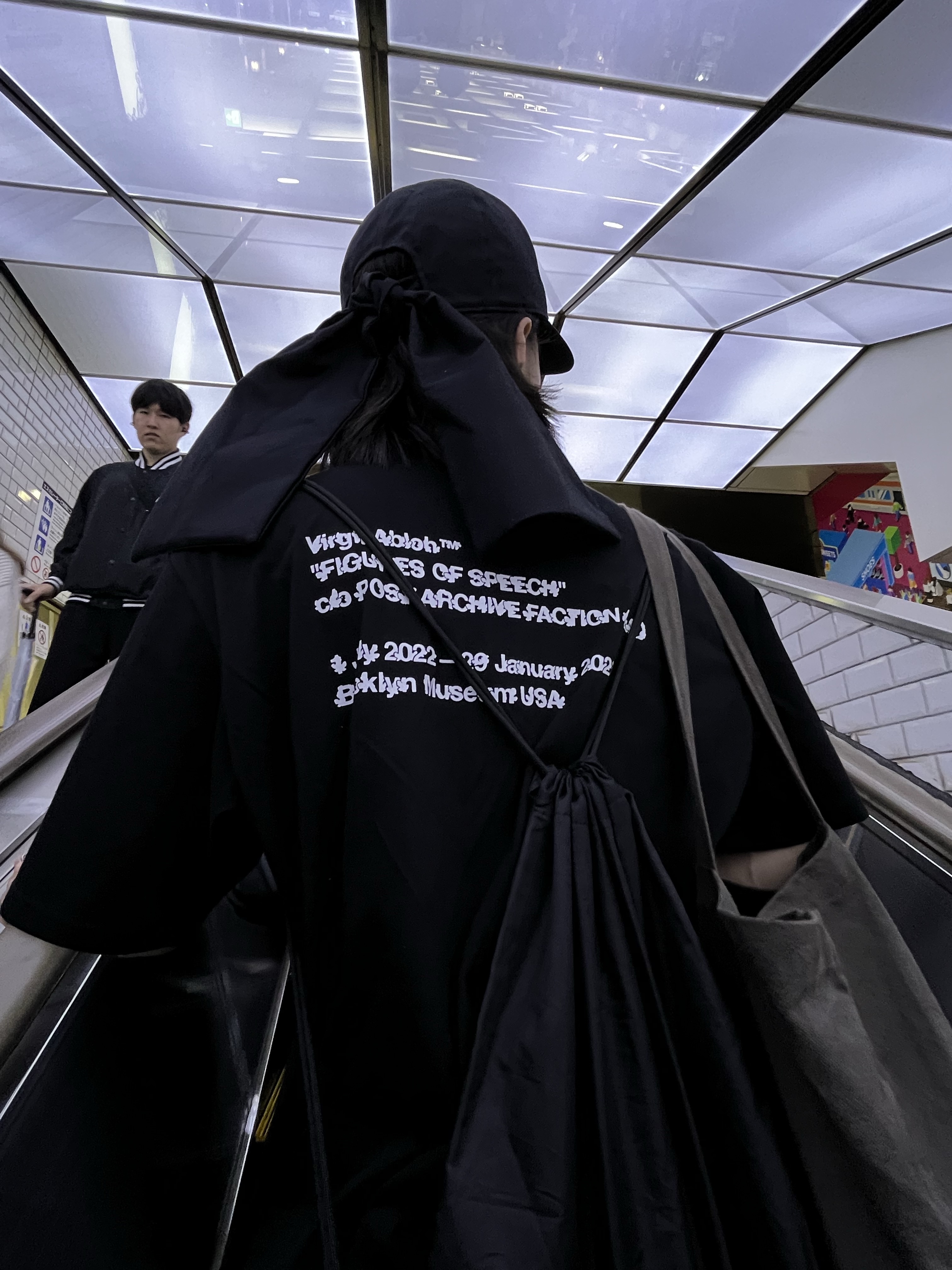 Off-White x Post Archive Faction Figures of Speech T-Shirt Right Black 착용 스타일 - 1