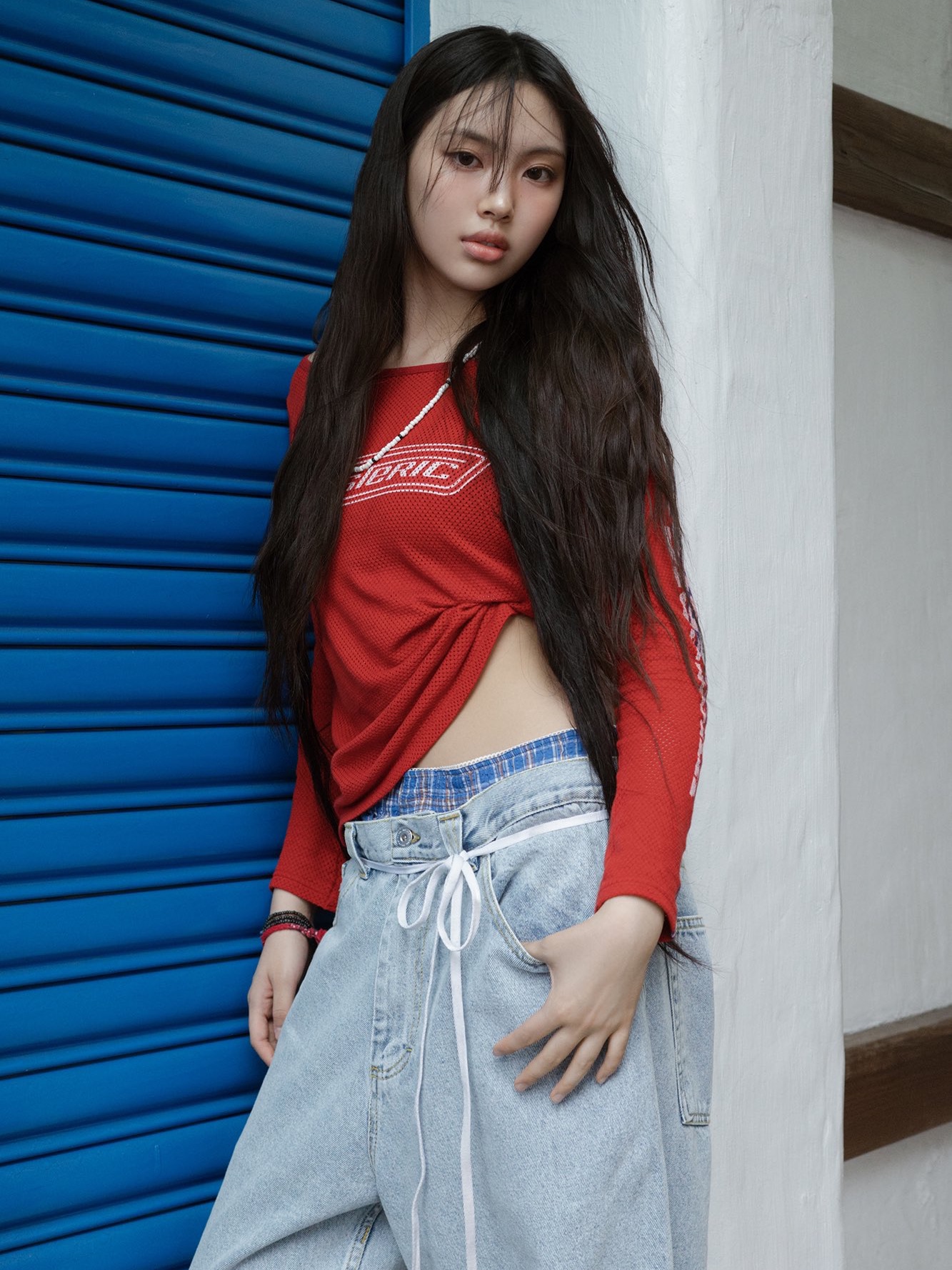 Martine Rose Jean Short Black Wash Gaffer Tape, Martine Rose Denim Gilet Bleached Wash 착용 스타일 - 2