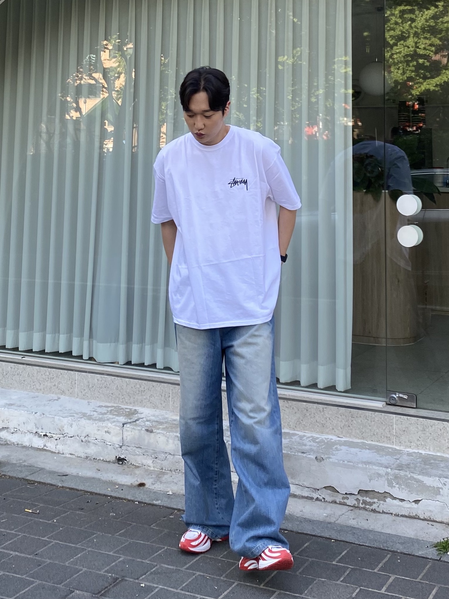 Stussy Plush T-Shirt White, Reebok x Kanghyuk Premier Road Modern White Red  착용 스타일 - 2