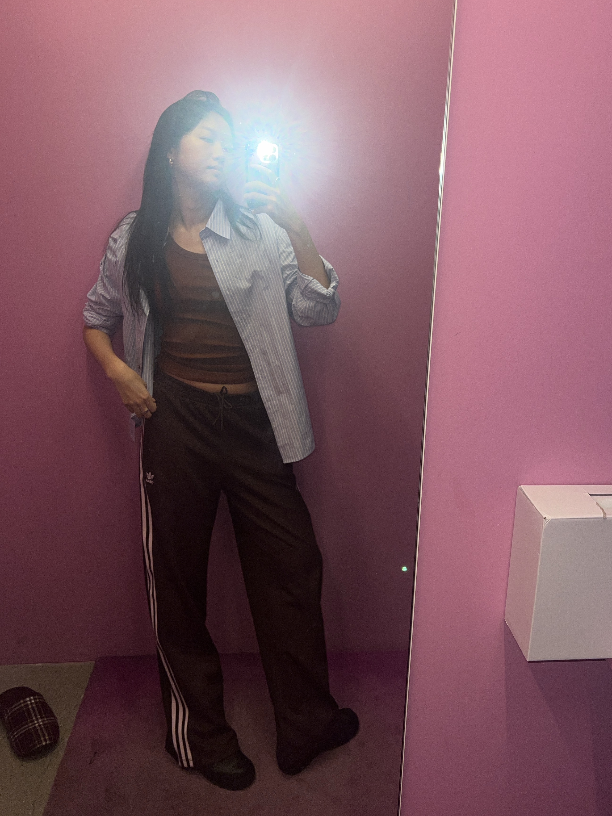 (W) Adidas Originals Beckenbauer Track Pants Shadow Brown - KR Sizing, Nike Air Force 1 '07 Low Triple Black 착용 스타일