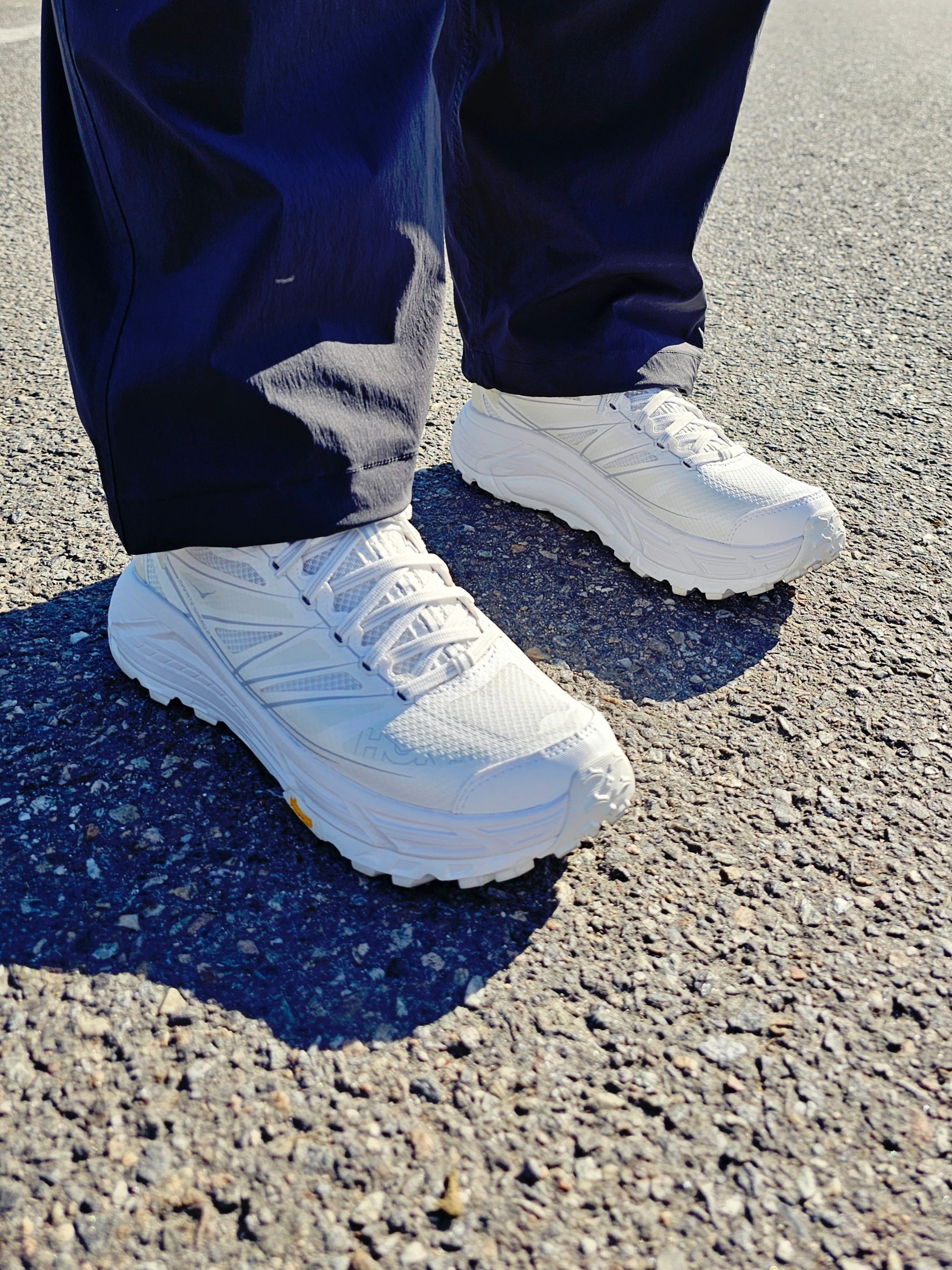 Hoka Mafate Speed 2 White Lunar Rock 착용 스타일