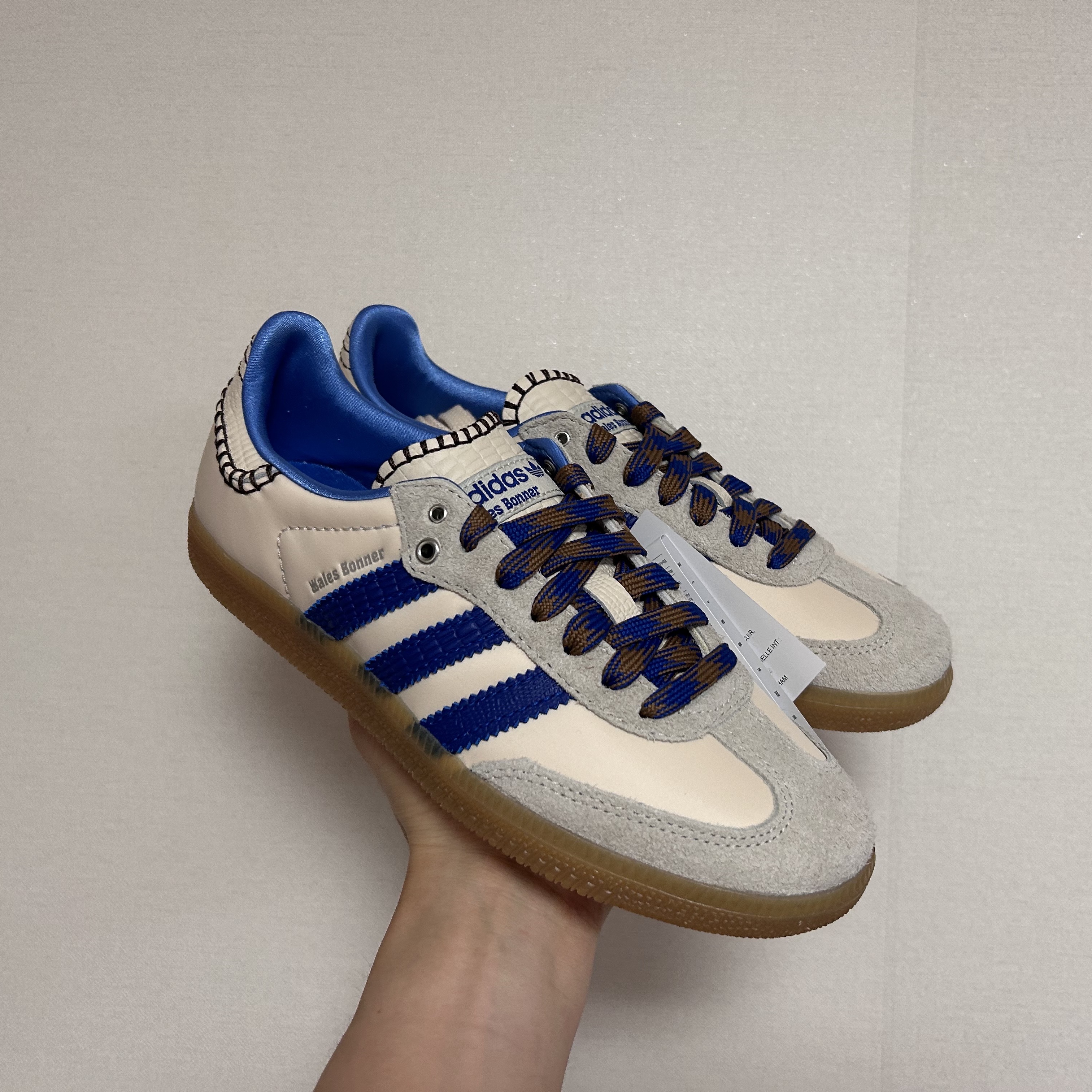 Adidas x Wales Bonner Samba Wonder Clay Royal Blue 착용 스타일 - 2