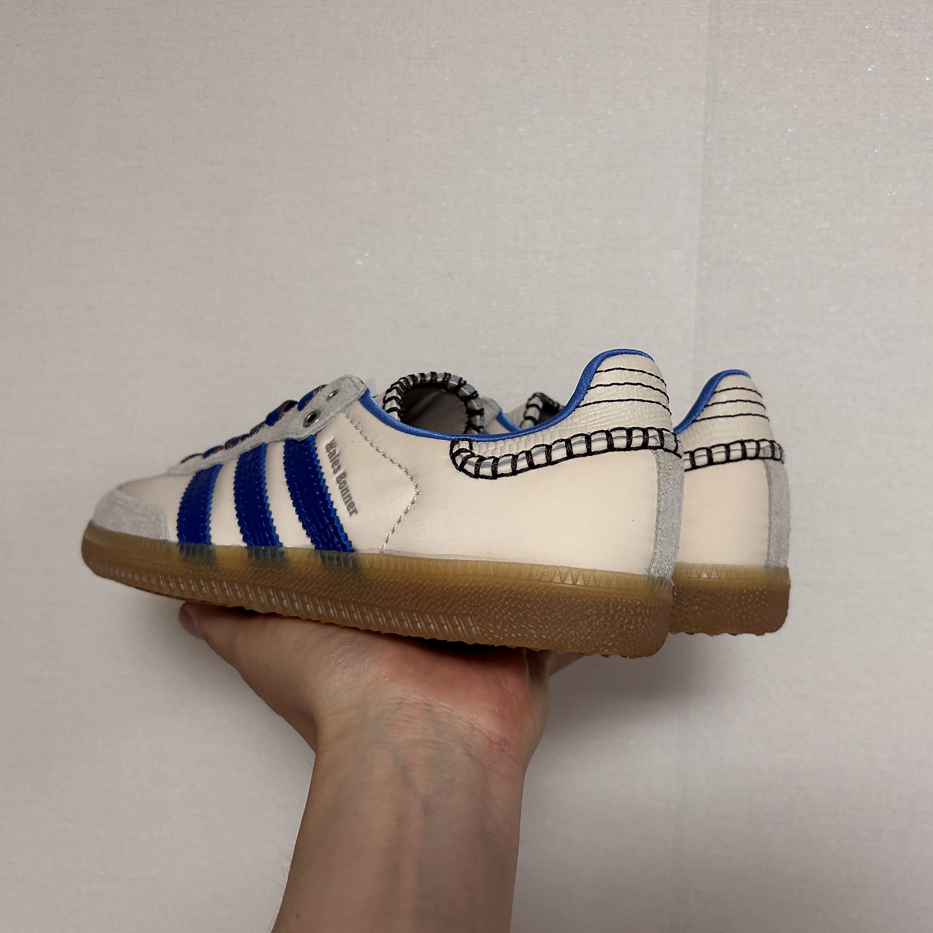 Adidas x Wales Bonner Samba Wonder Clay Royal Blue 착용 스타일 - 3