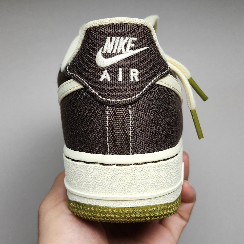 Nike Air Force 1 '07 PRM Baroque Brown Coconut Milk 착용 스타일