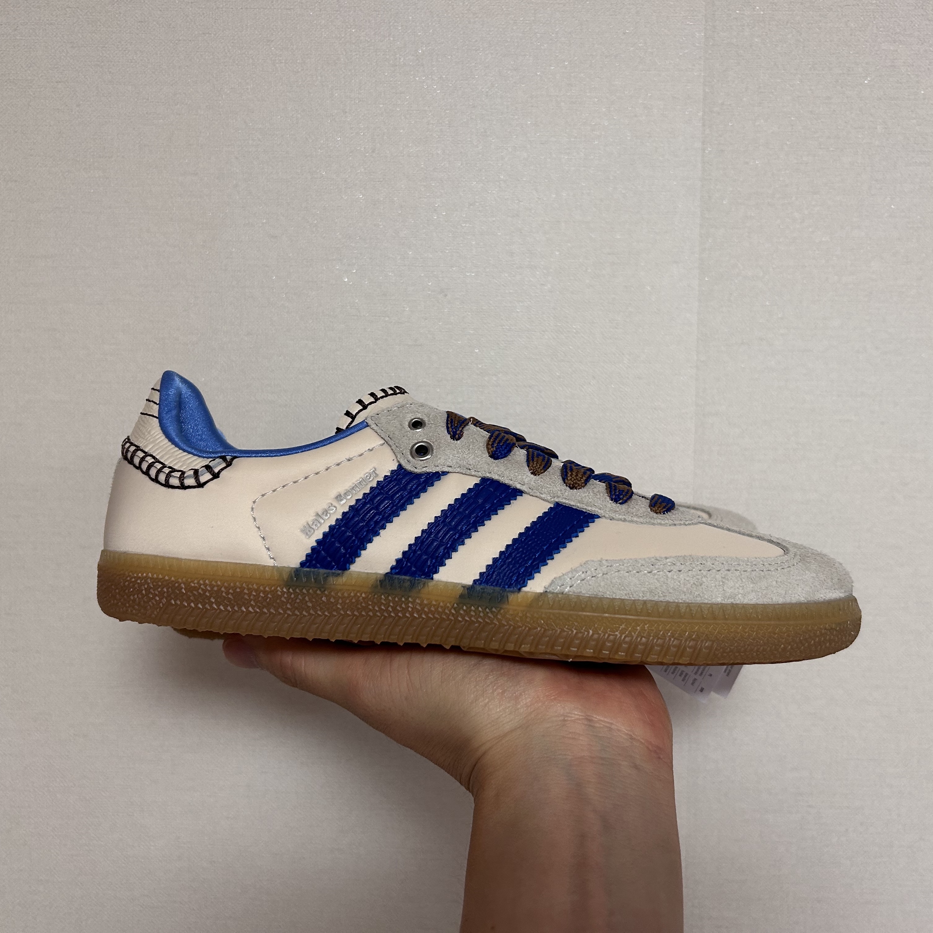 Adidas x Wales Bonner Samba Wonder Clay Royal Blue 착용 스타일 - 1