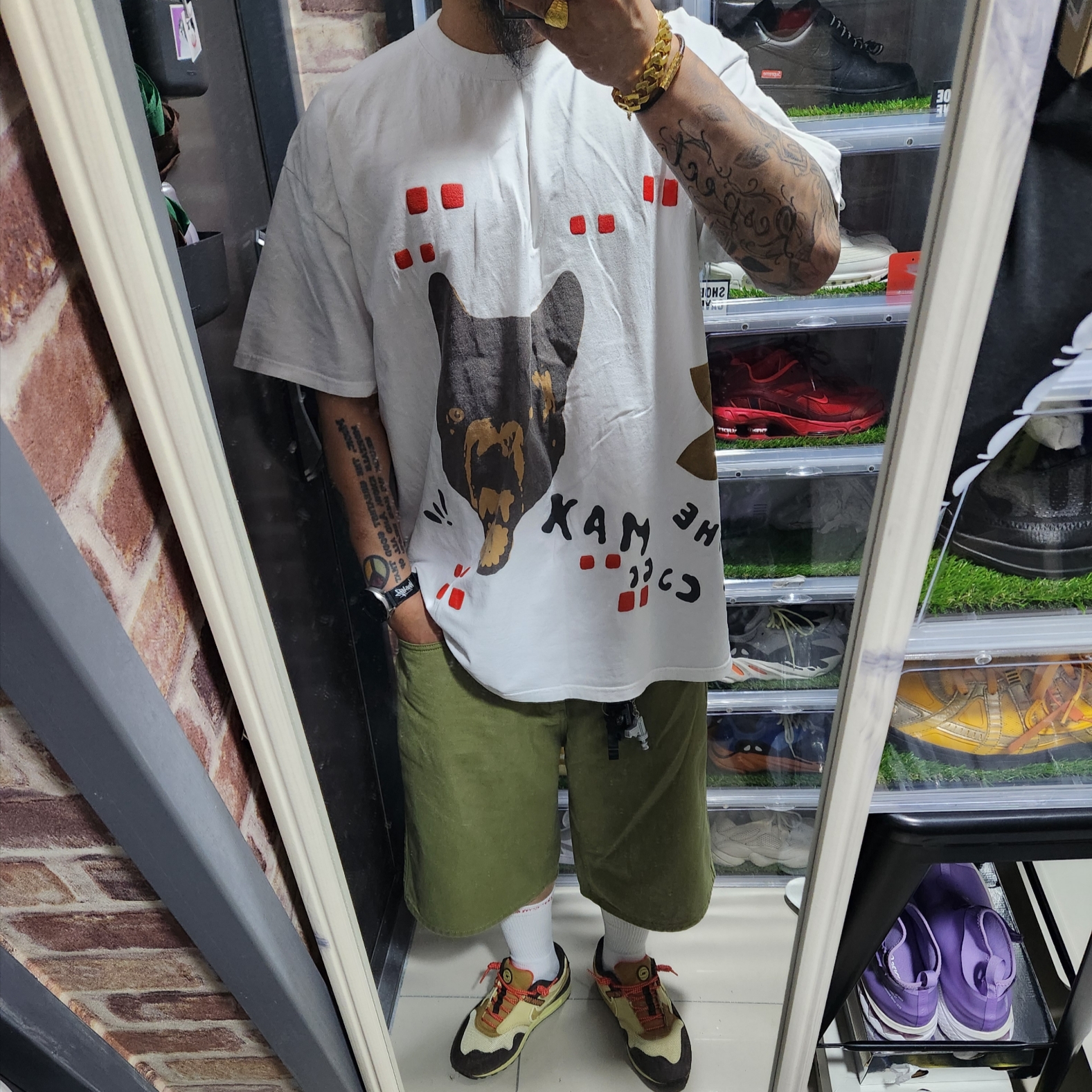 Supreme Baggy Denim Short Light Olive - 24SS, Nike x Travis Scott Air Max 1 Cact.us Brown 착용 스타일 - 2