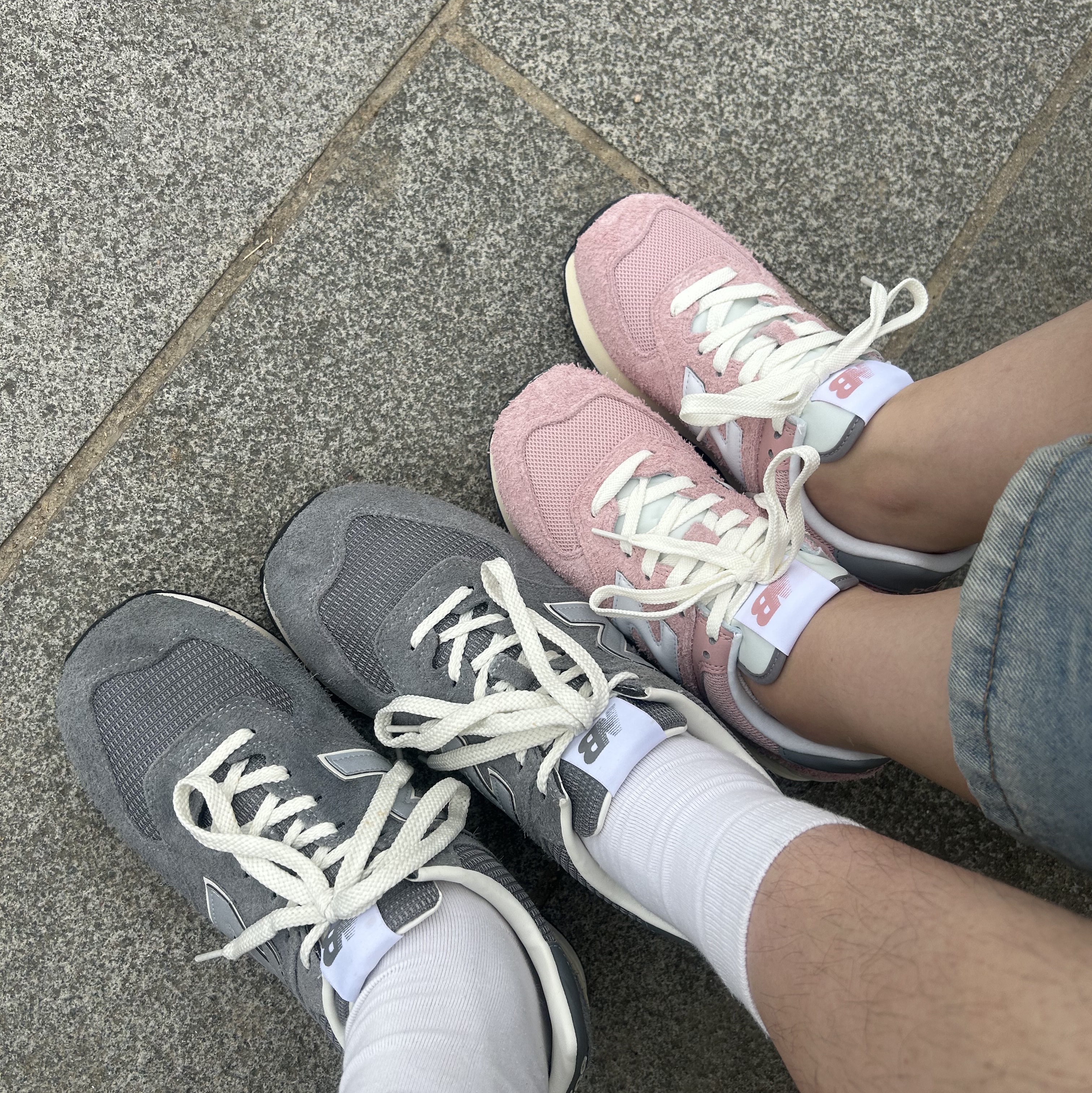 New Balance 574 Heritage Mellow Pink, New Balance x Pottery 574 Premium Soft Grey 착용 스타일