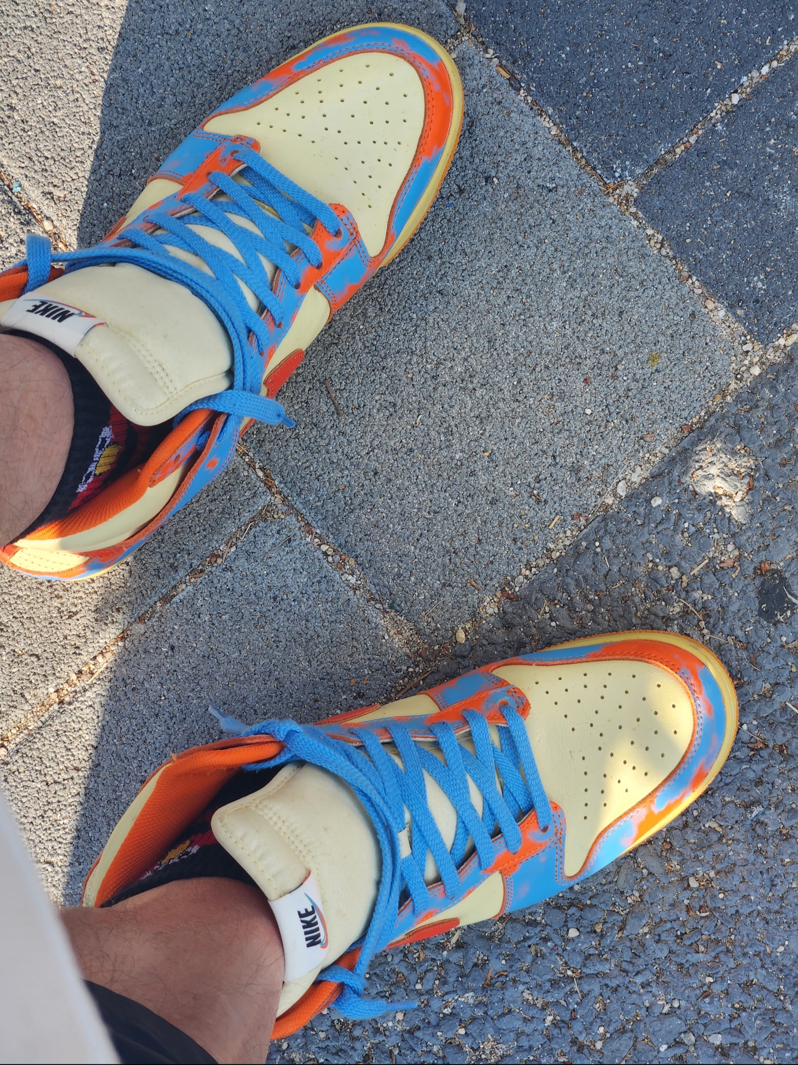 Essentials T-Shirt Cloud Dancer - 23FW, Nike Dunk High 1985 SP Orange Acid Wash 착용 스타일 - 2
