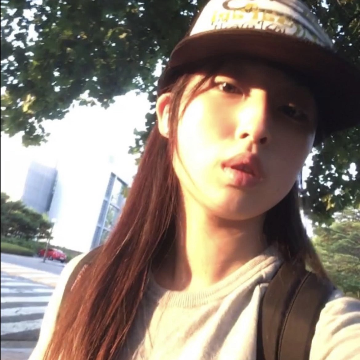 Safarispot Safety Logo Mesh Cap Black, Safarispot Safety Logo Mesh Cap Brown 착용 스타일