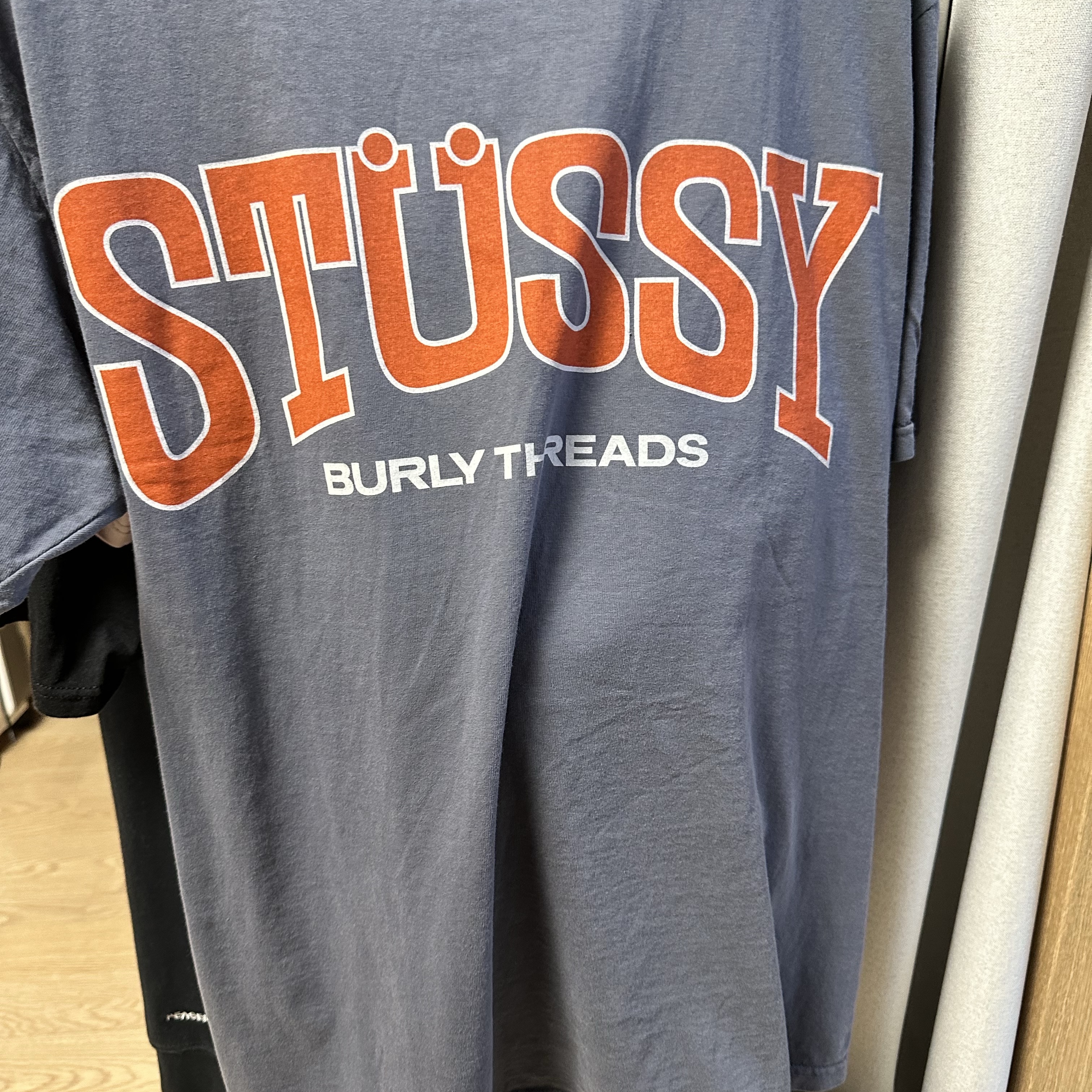 Stussy Burly Threads Pigment Dyed T-Shirt Indigo 착용 스타일 - 2